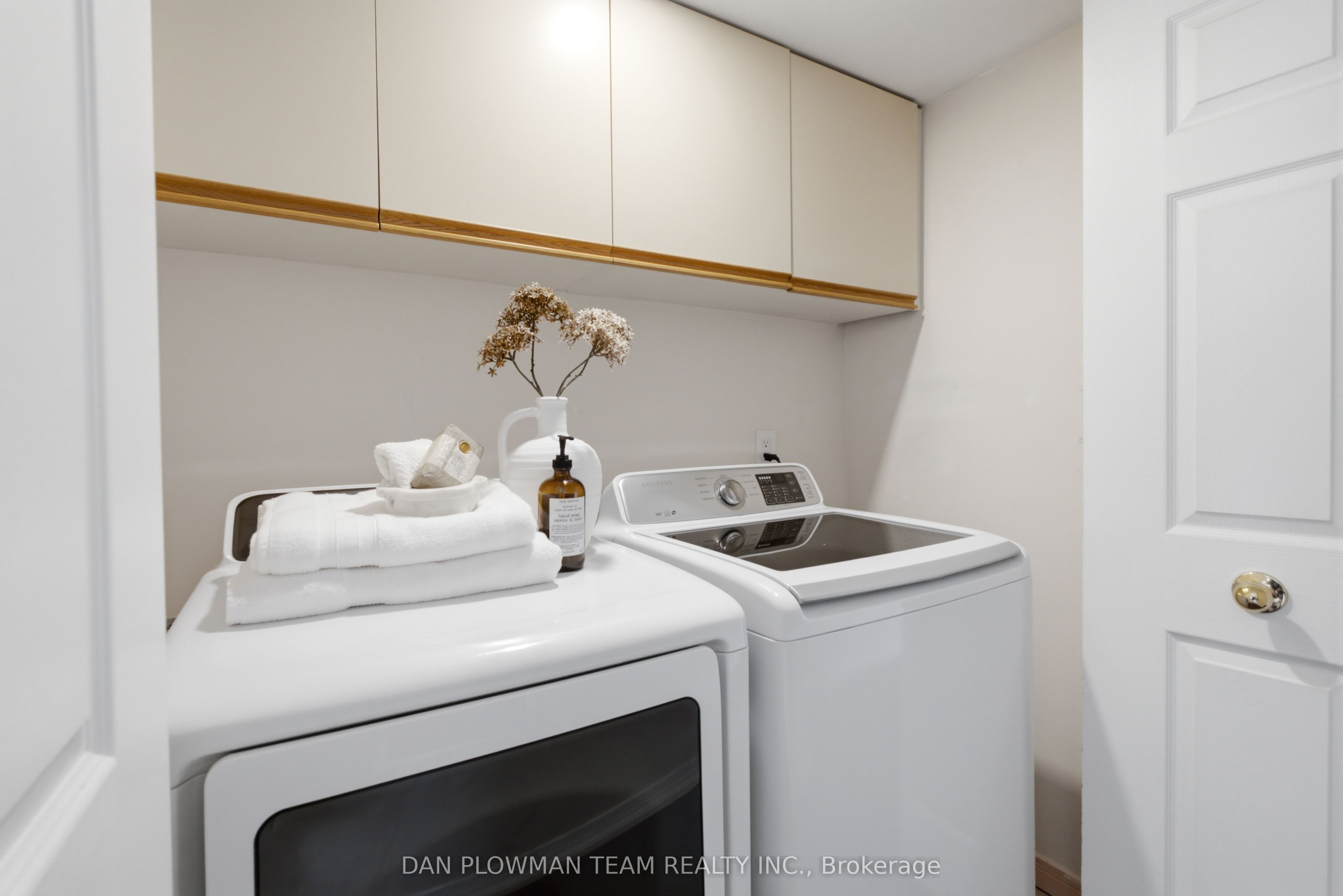 80 Athol Street E 702 Property Photo 34