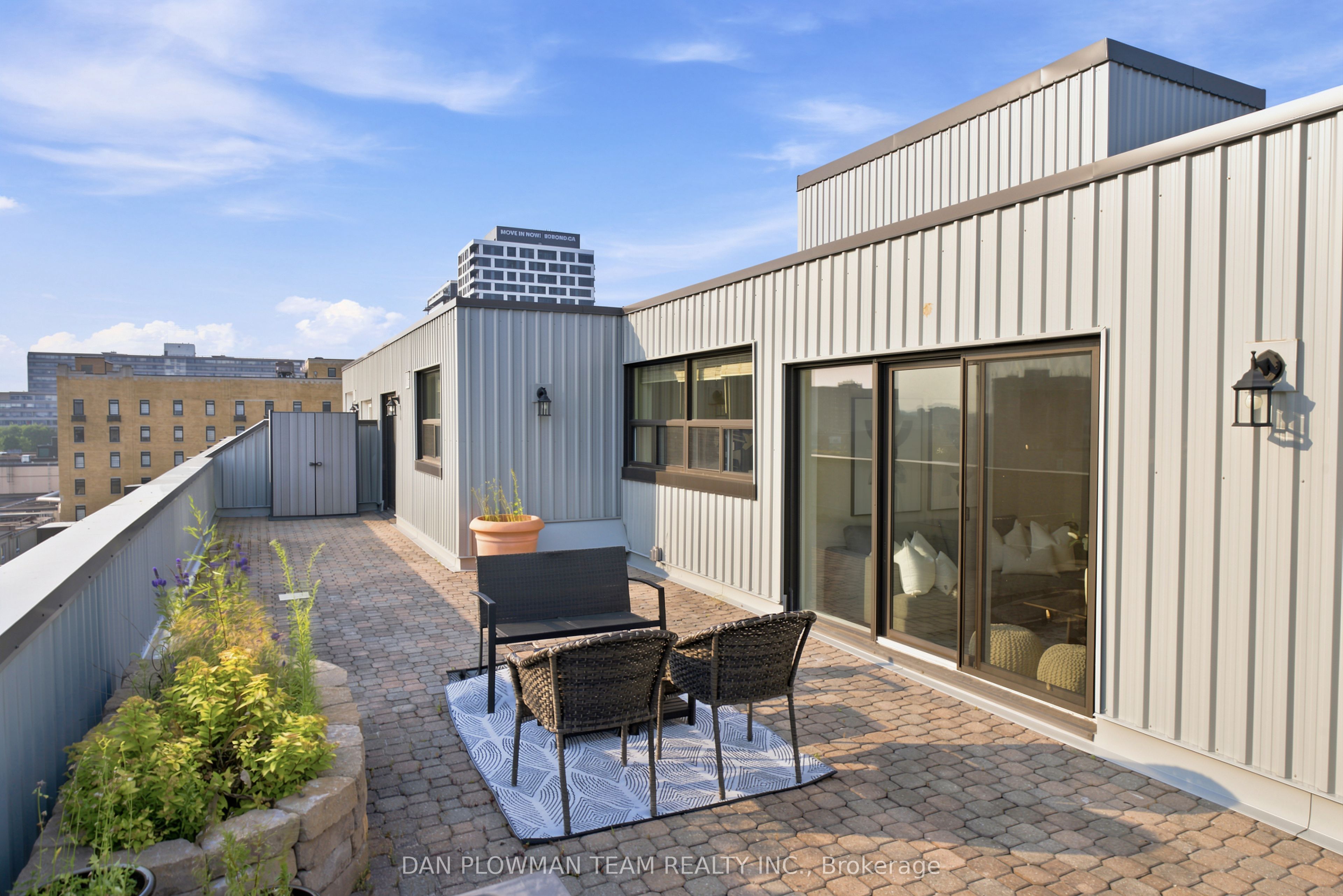 80 Athol Street E 702 Property Photo 35