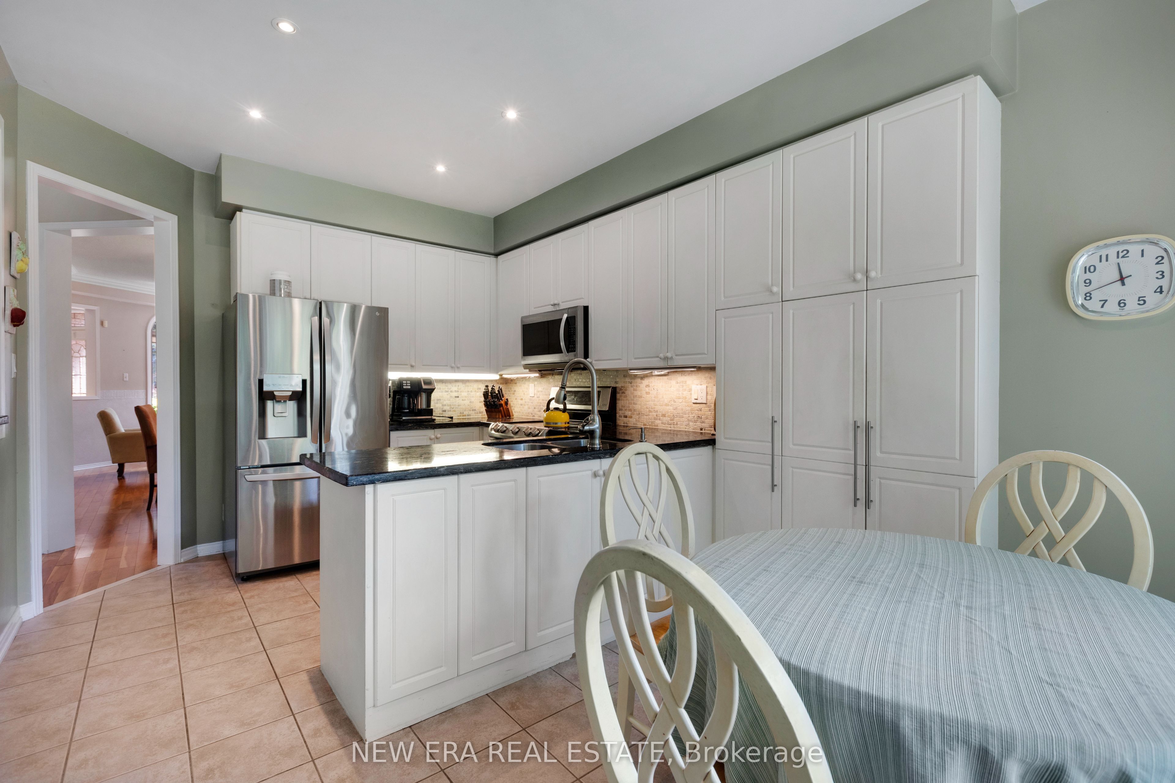 1798 Autumn Crescent Property Photo 13