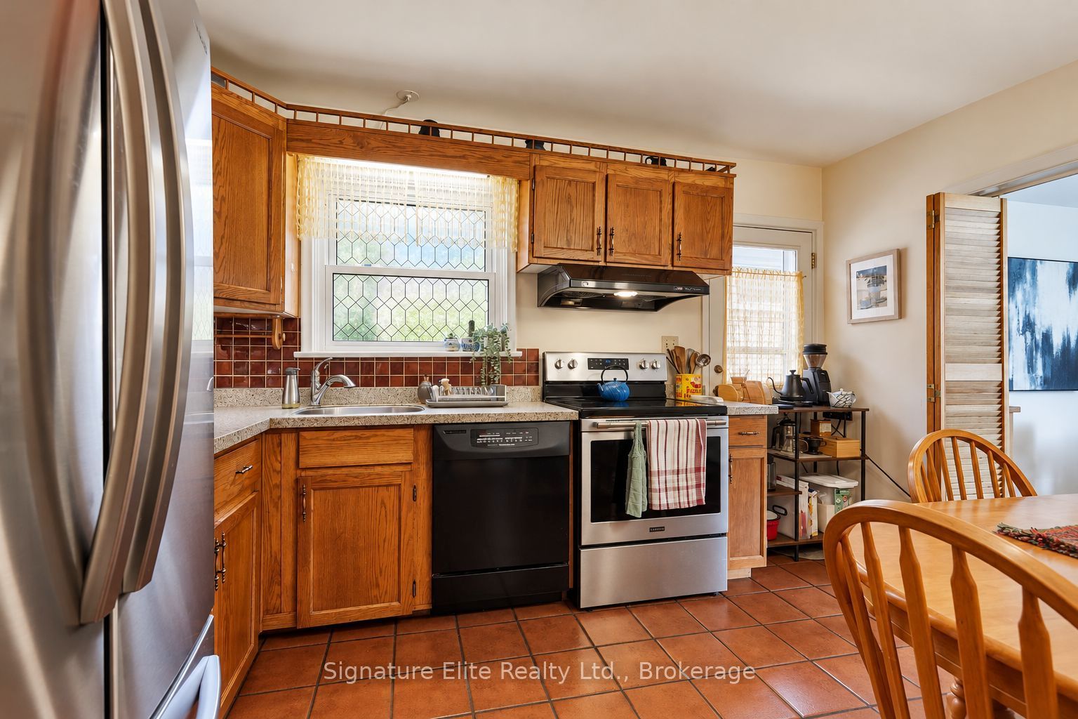 122 Haileybury Drive Property Photo 10