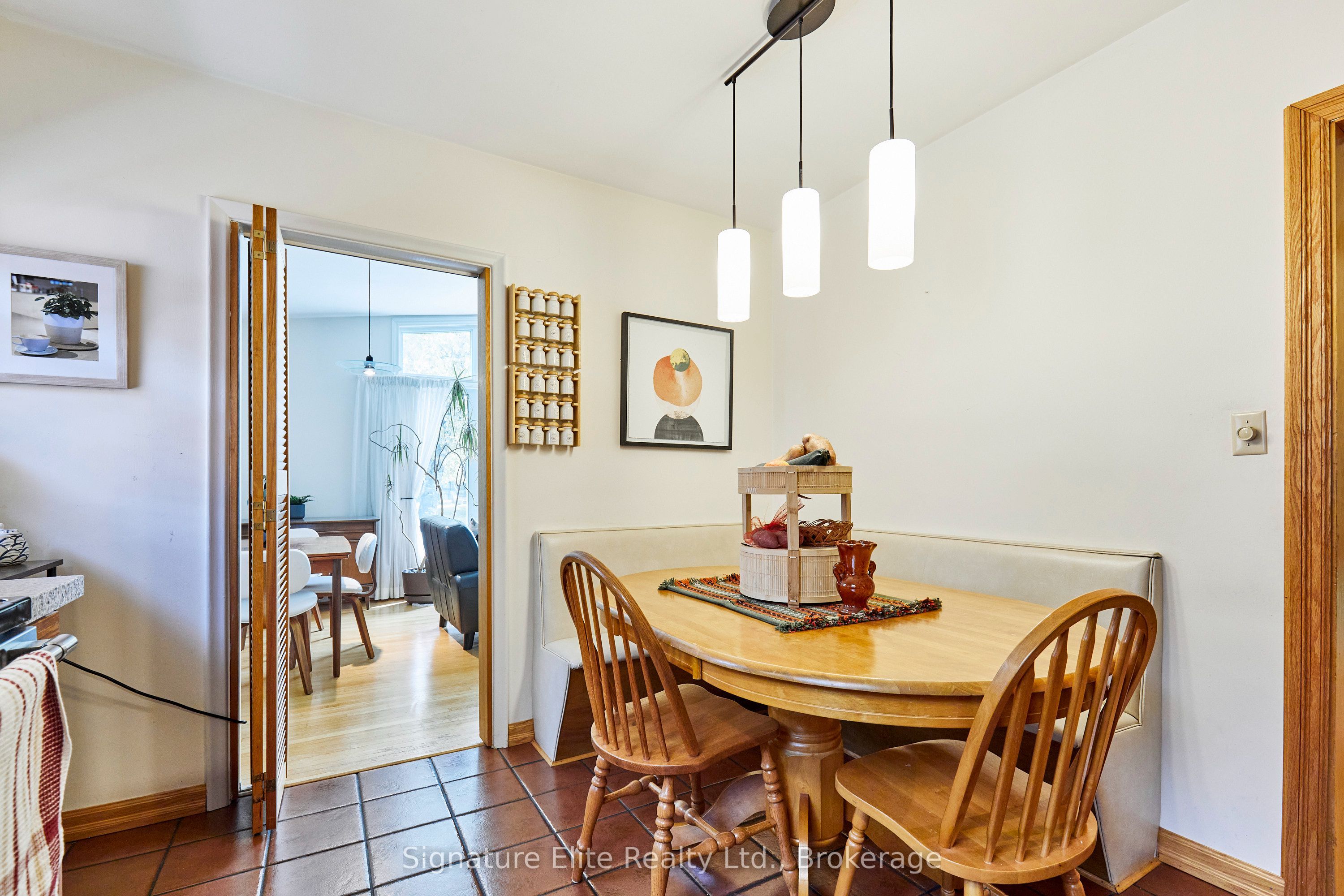 122 Haileybury Drive Property Photo 13