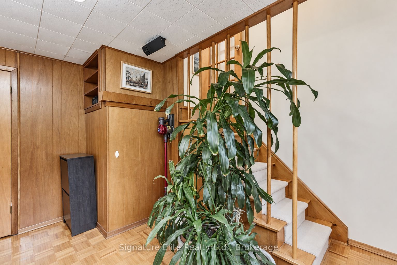 122 Haileybury Drive Property Photo 27