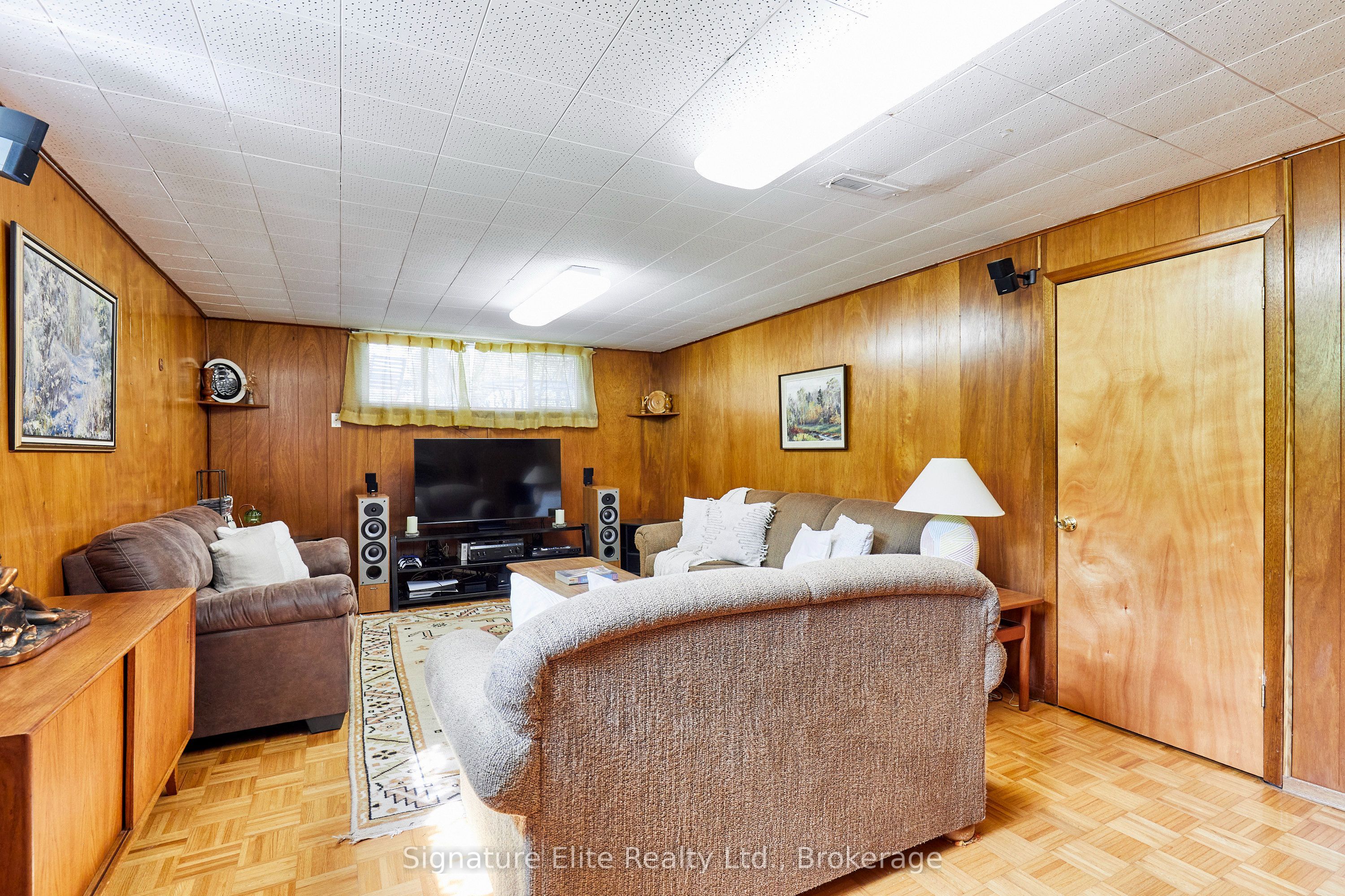 122 Haileybury Drive Property Photo 30