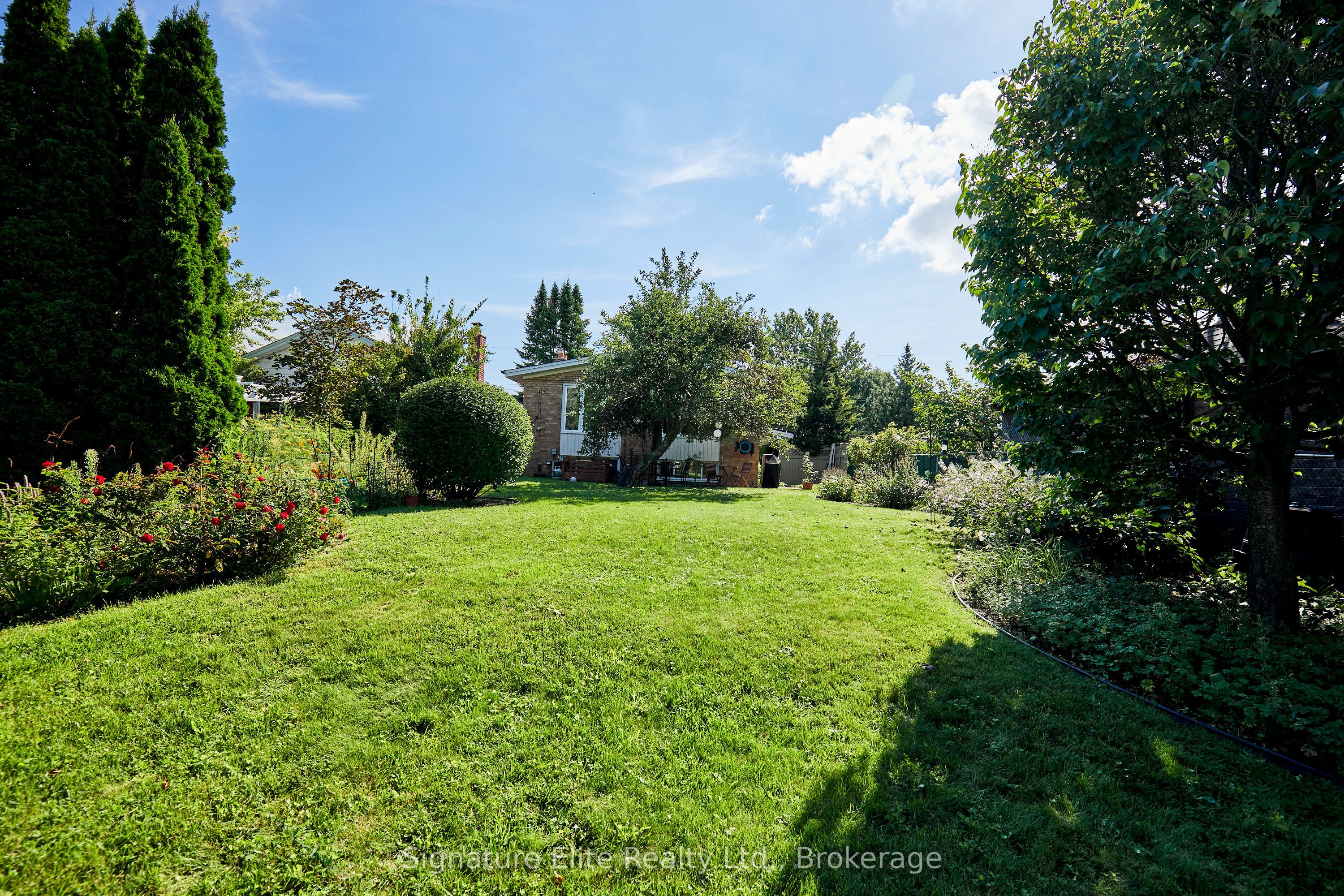122 Haileybury Drive Property Photo 35