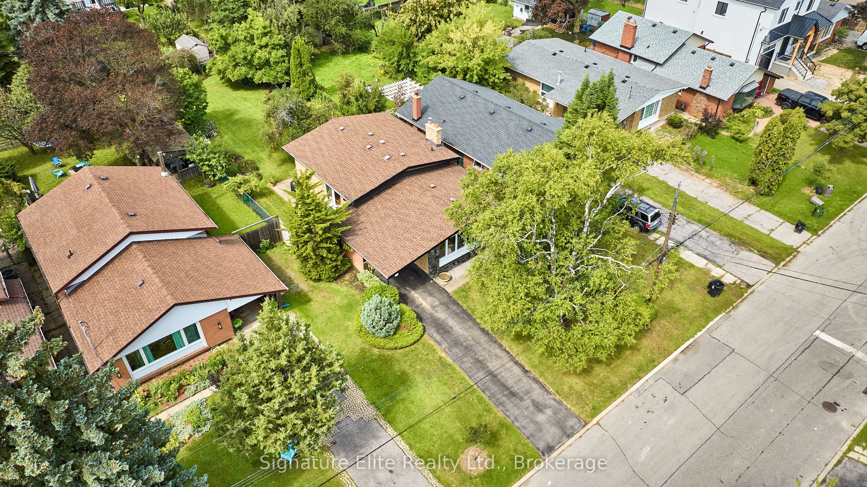 122 Haileybury Drive Property Photo 39