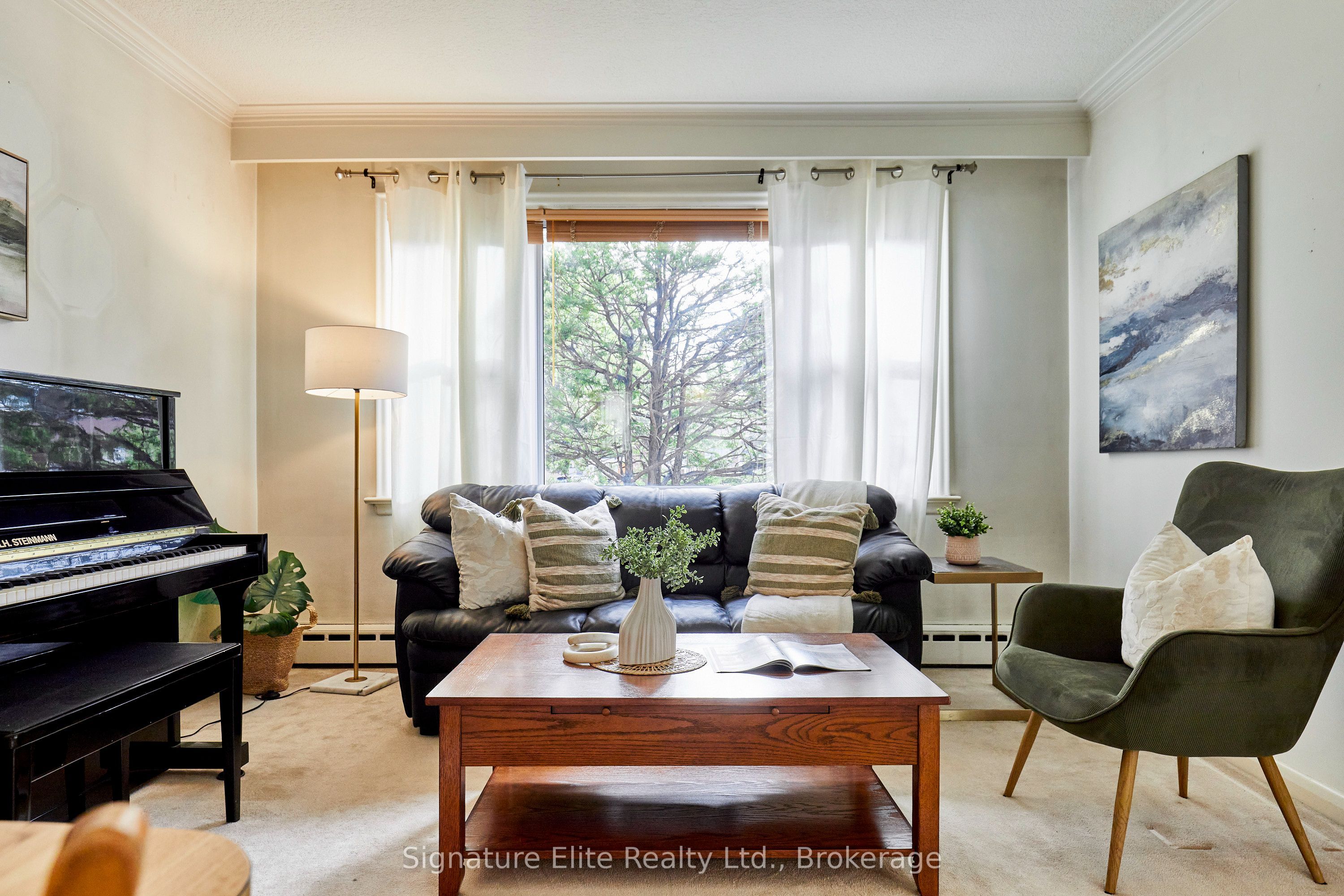 15 Bonny Lynn Court