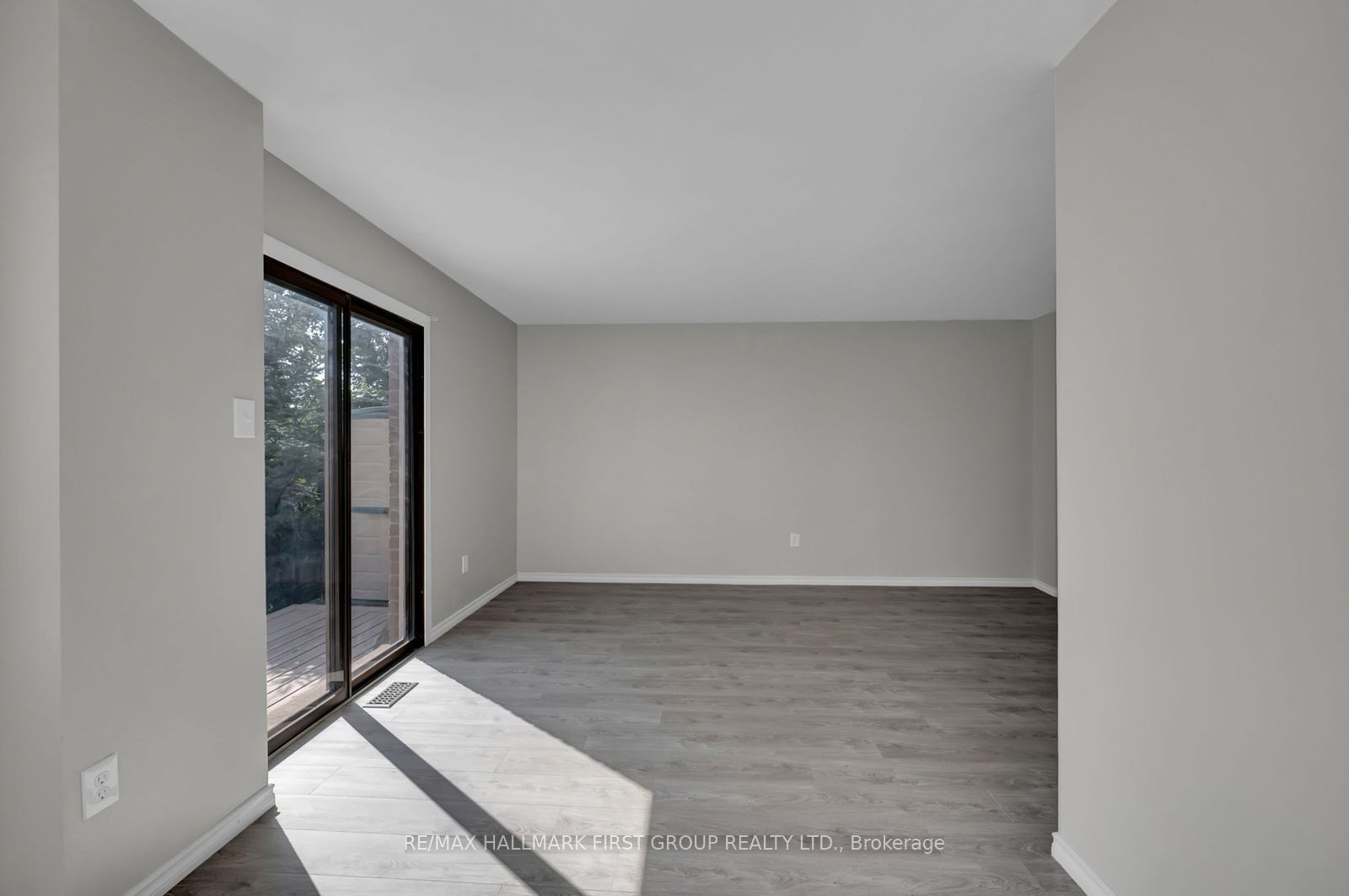 15 Millington Crescent Property Photo 45