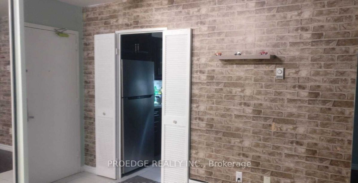 5 Massey Square 102 Property Photo 2