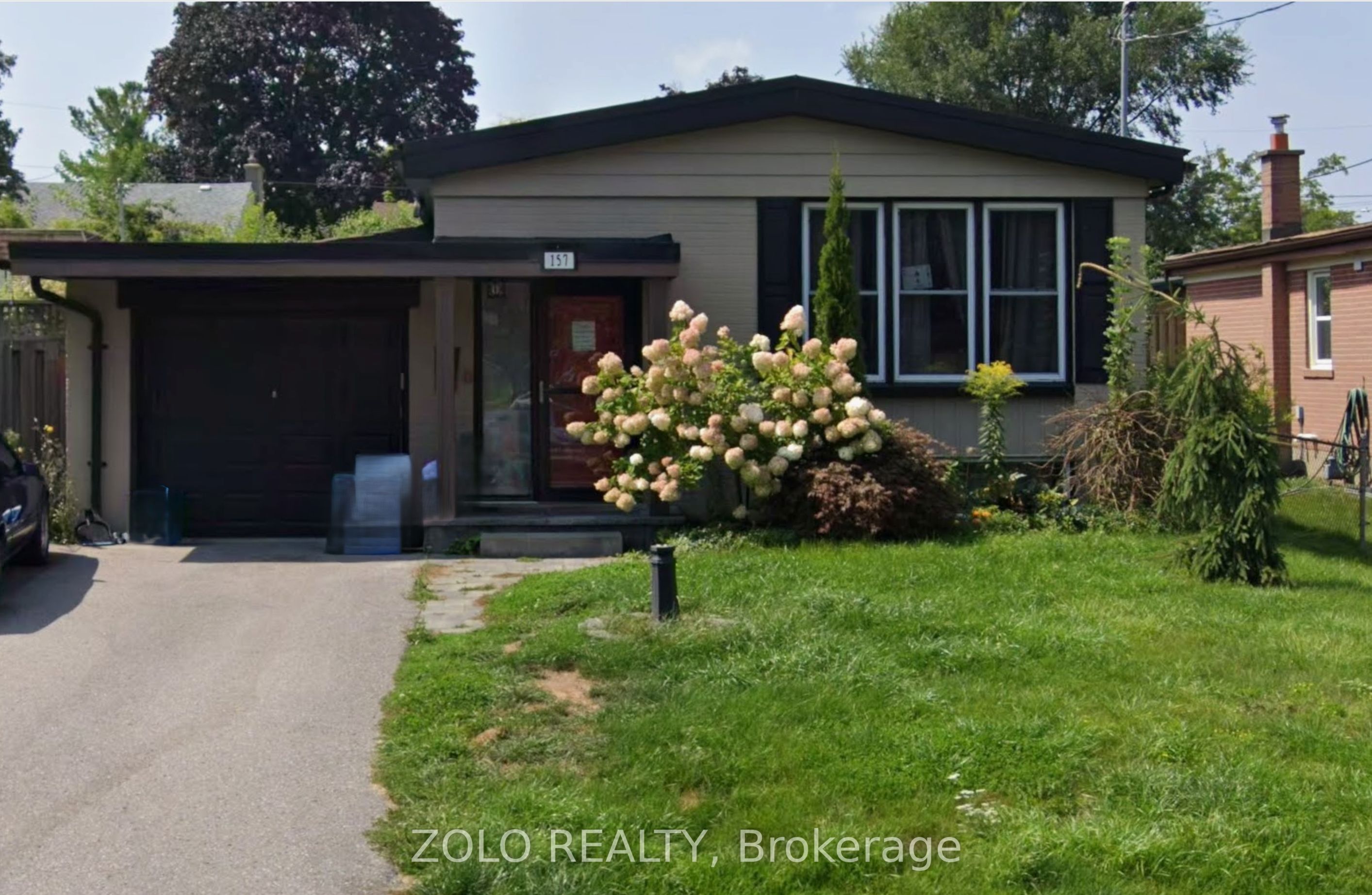 157 Hillcrest Drive Property Photo 1