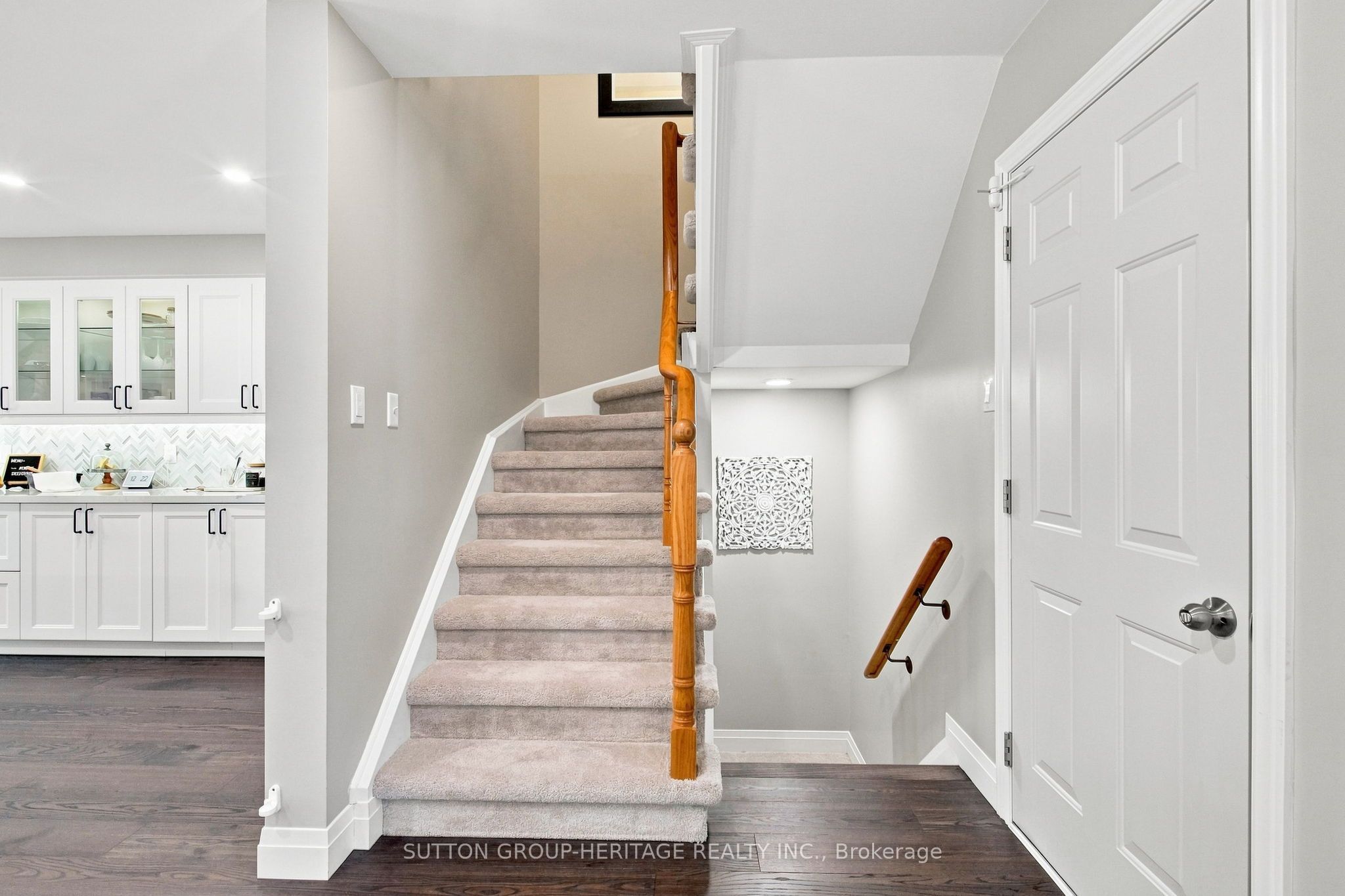 1517 Fieldgate Drive Property Photo 16