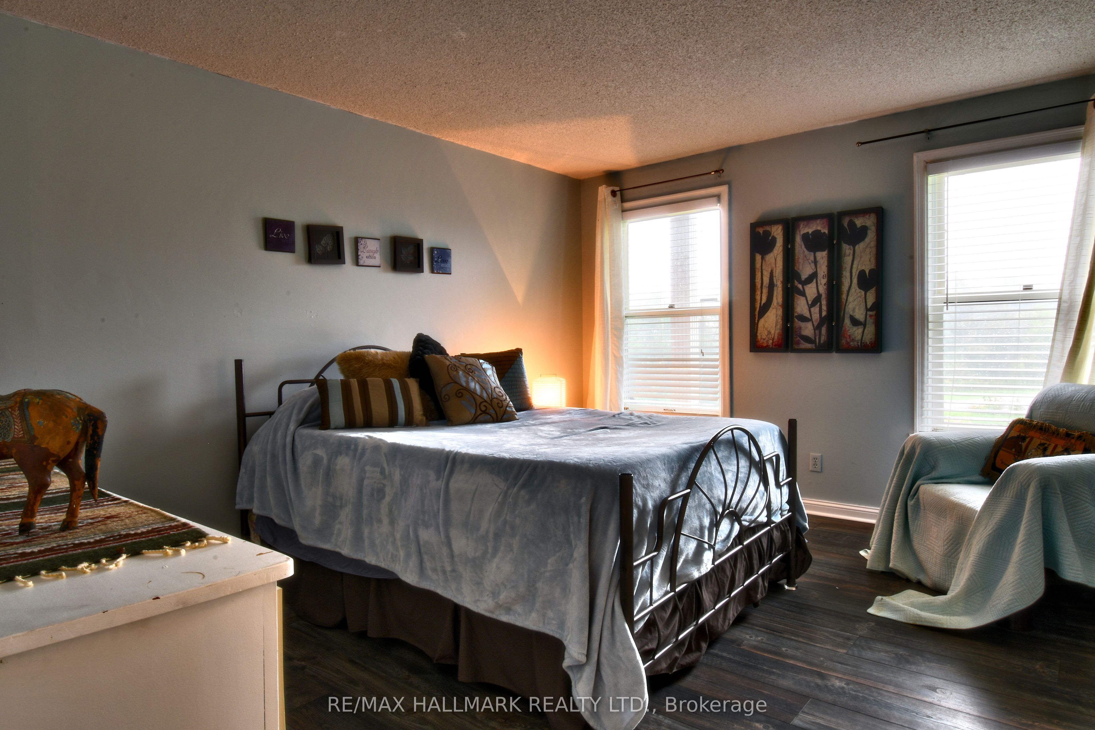 18555 Highway 12 Property Photo 11