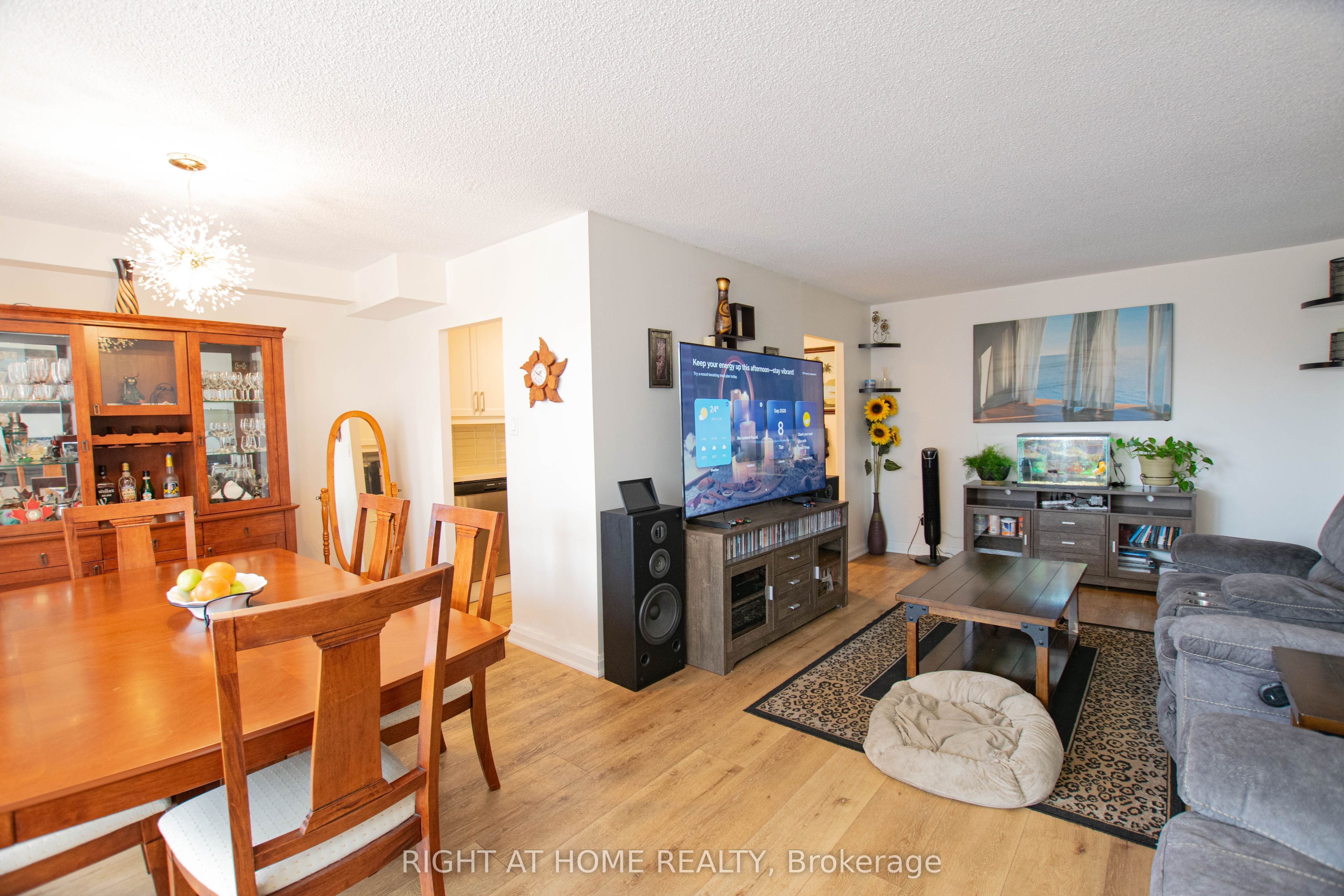 1210 Radom Street 107 Property Photo 8
