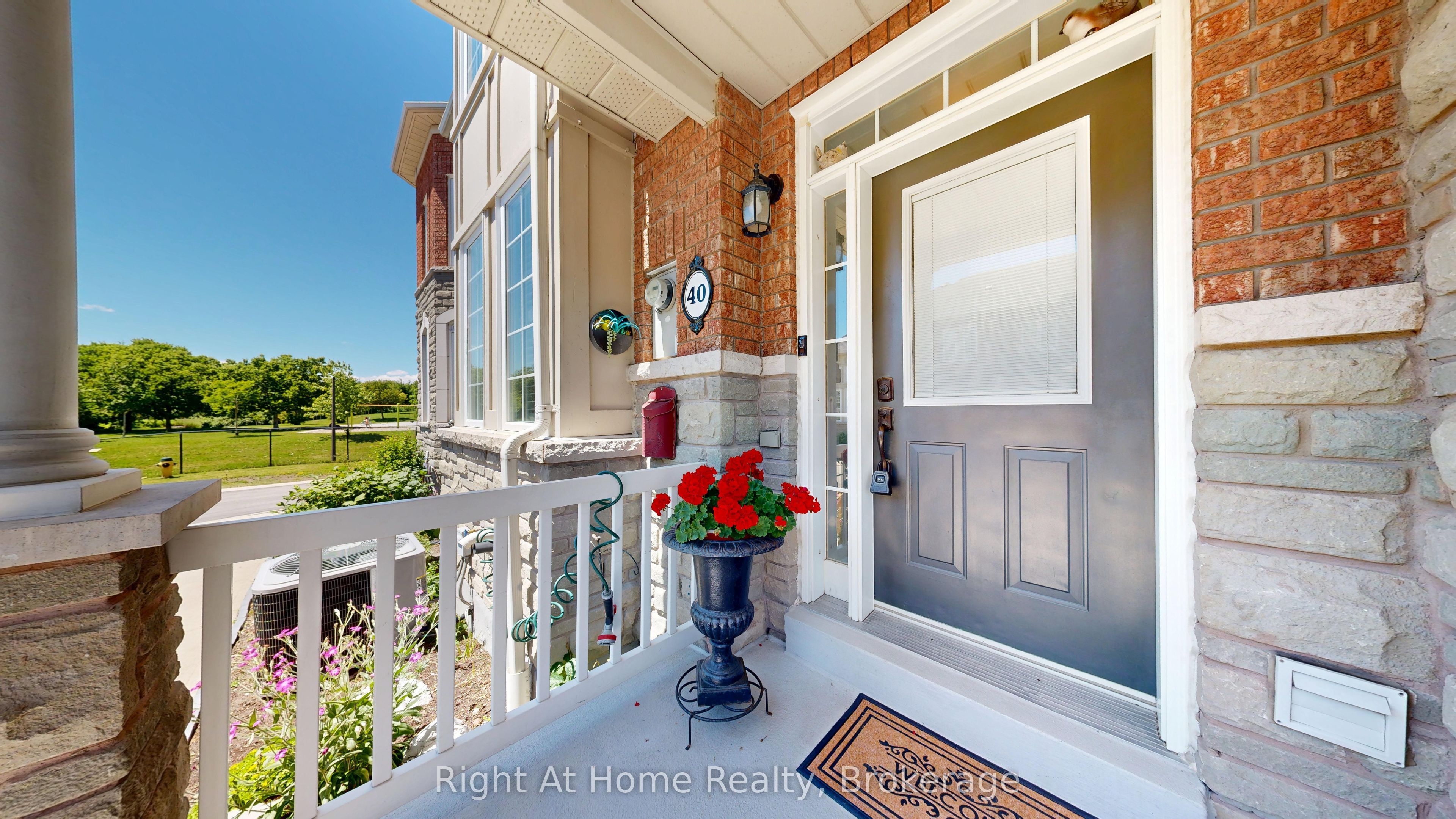 40 Torr Lane Property Photo 1