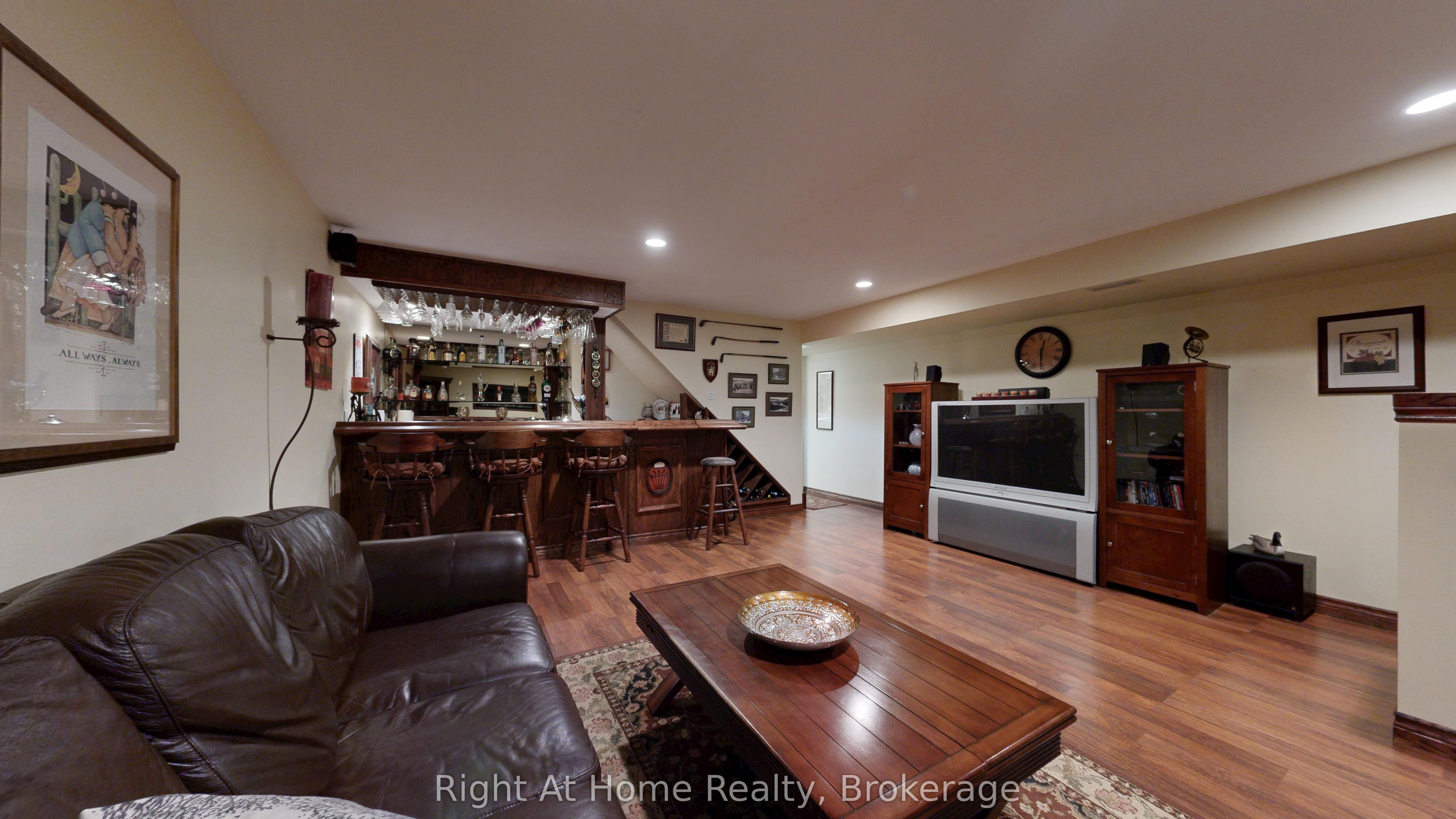 40 Torr Lane Property Photo 8