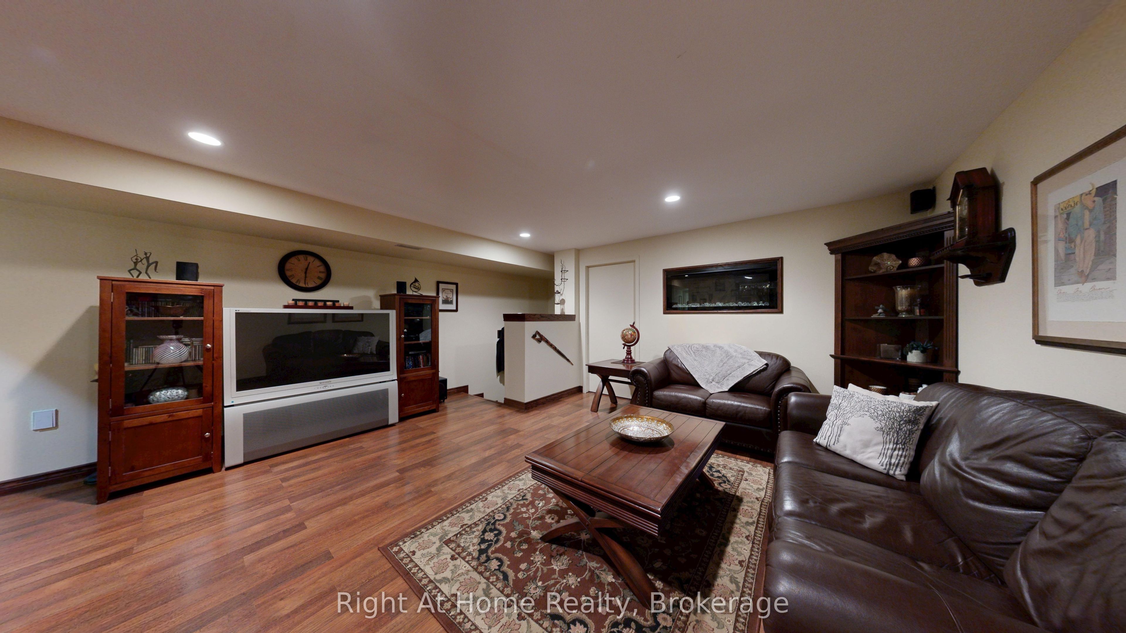 40 Torr Lane Property Photo 10