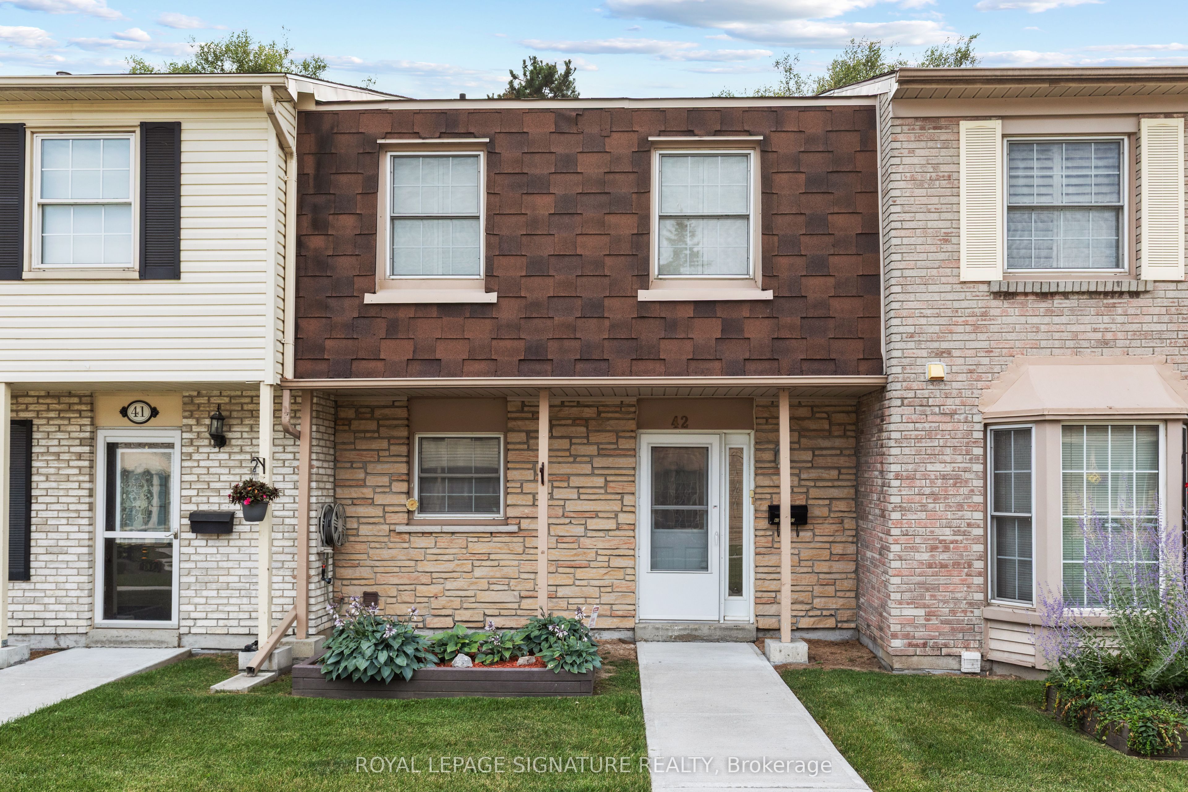 580 Eyer Drive 42 Property Photo 1