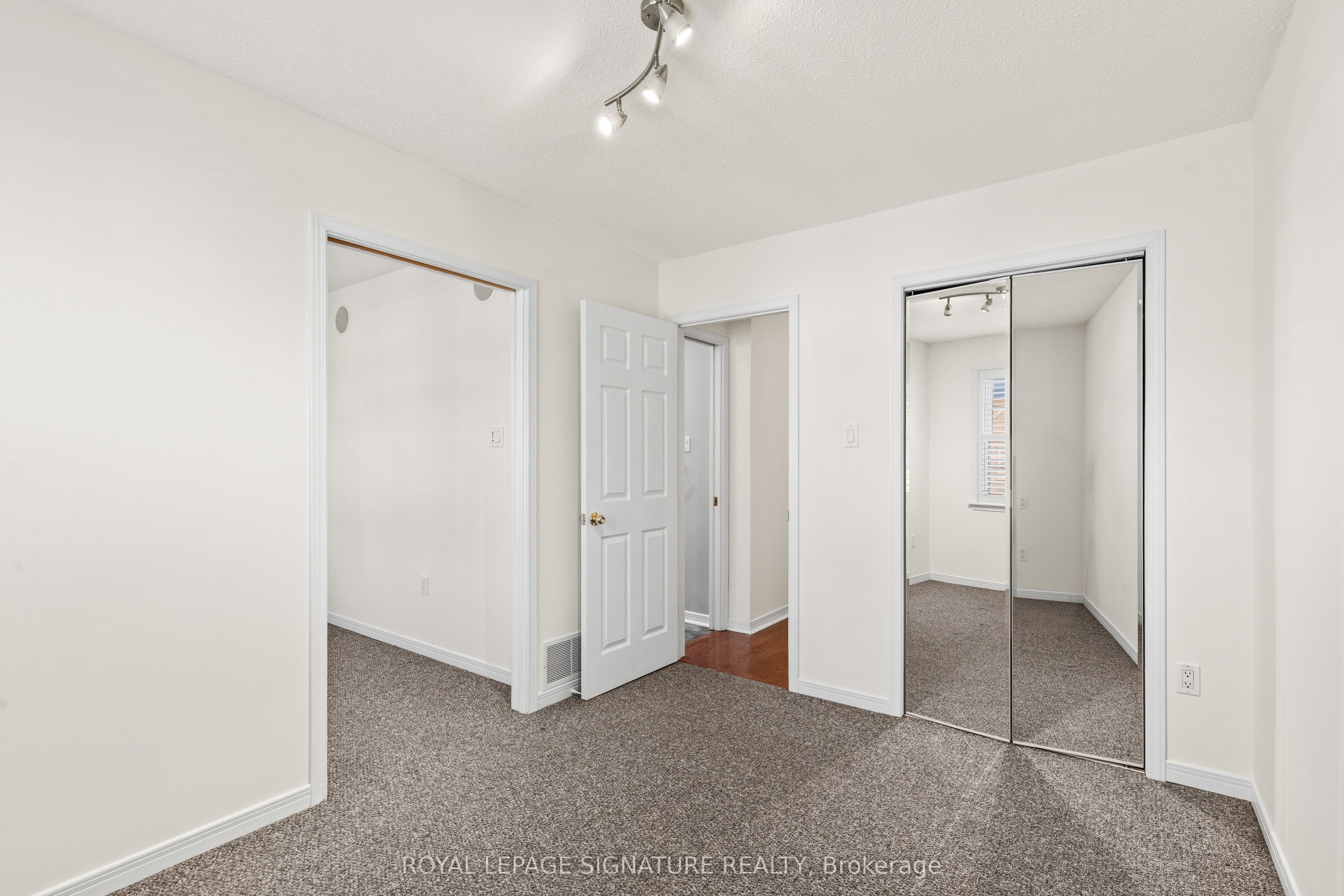 580 Eyer Drive 42 Property Photo 29
