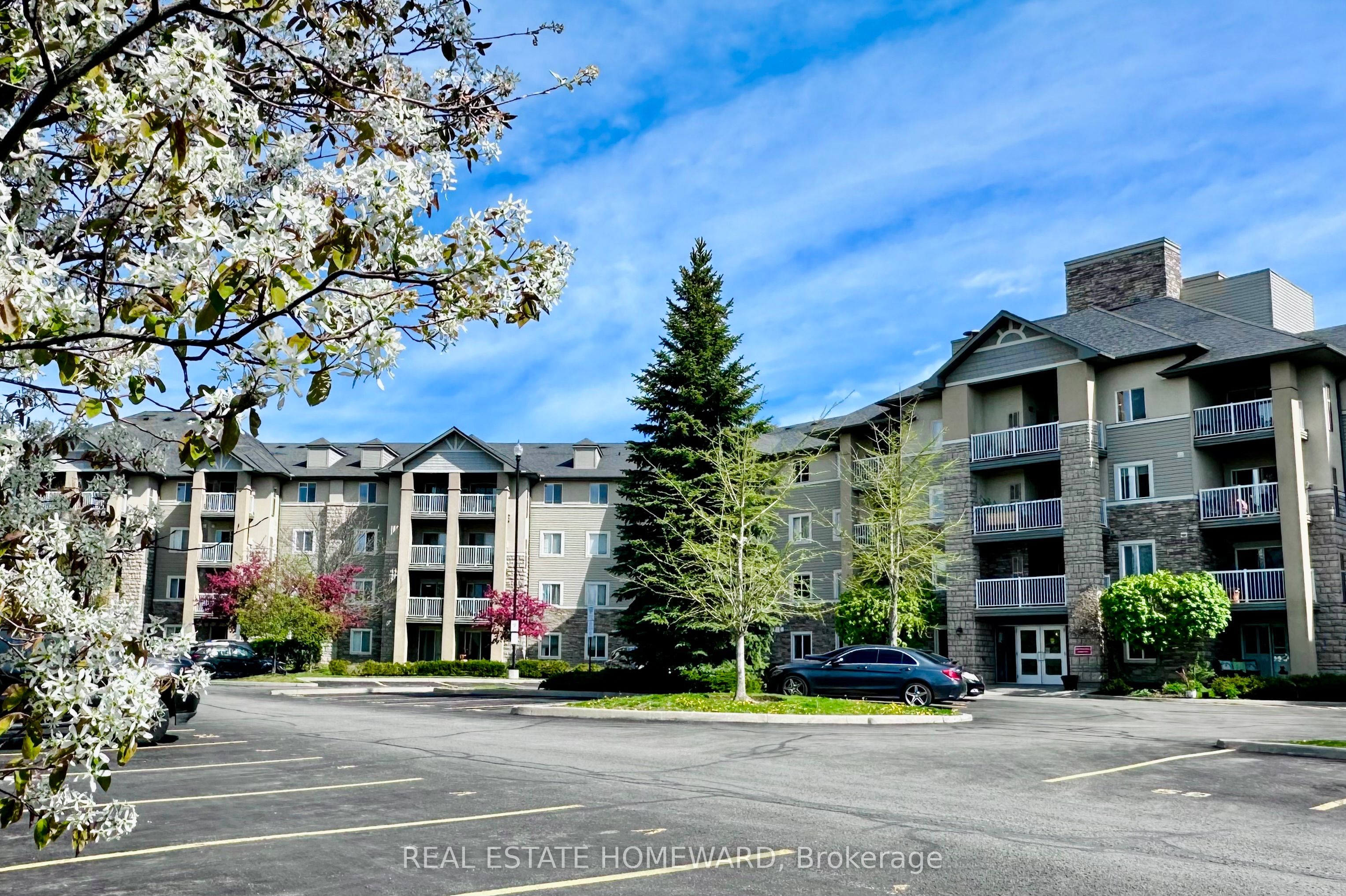 684 Warden Avenue 416