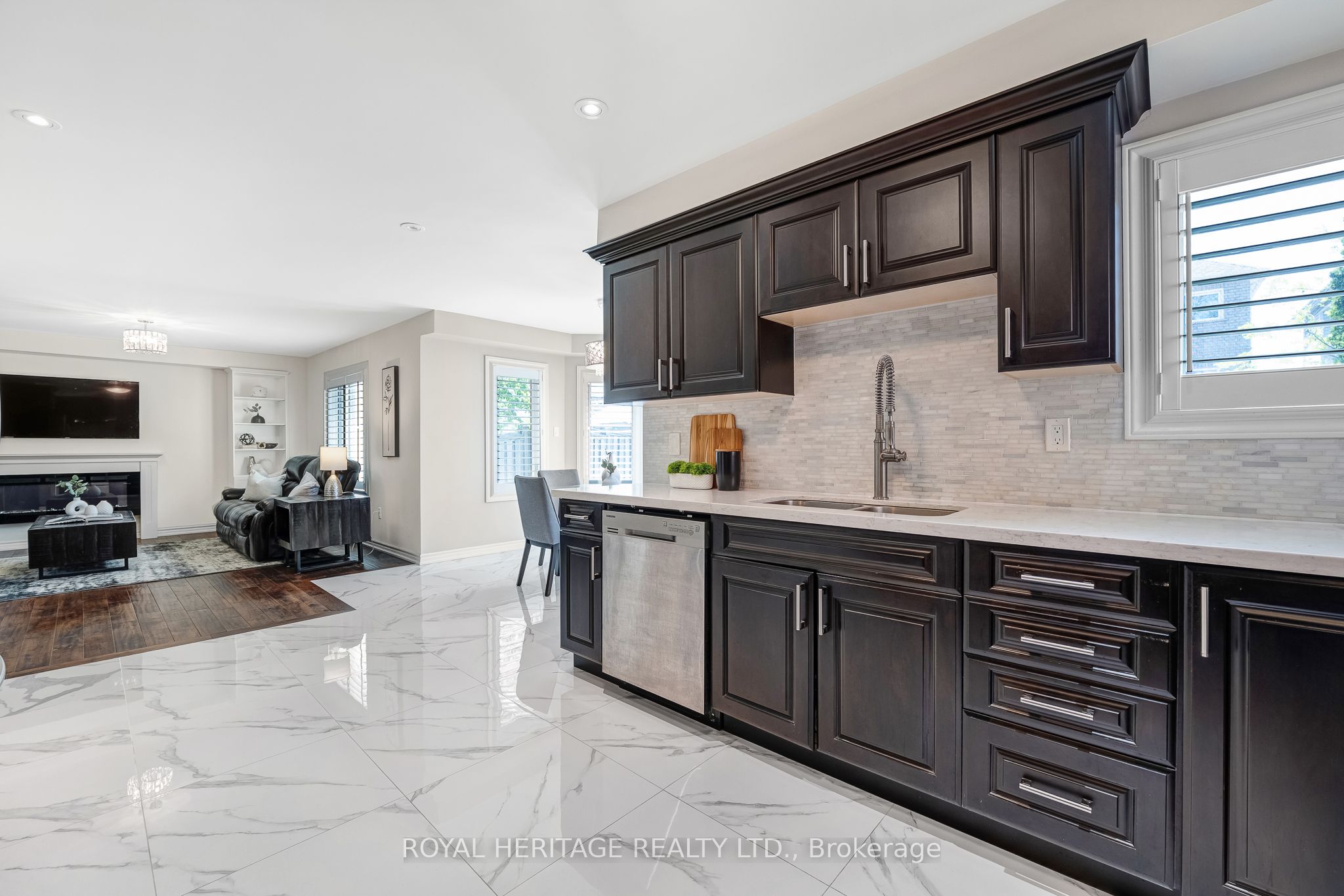 1856 Rosebank Road Property Photo 10