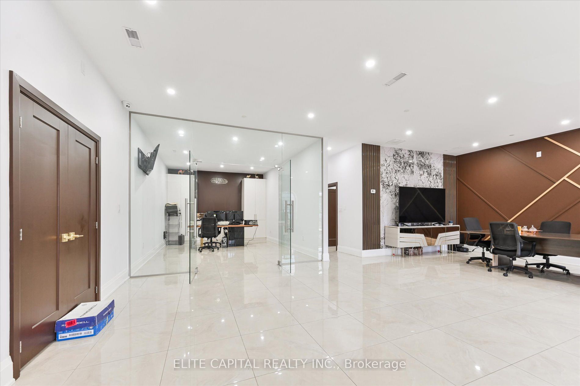 2020 Ellesmere Road 4 & 5 Property Photo 5