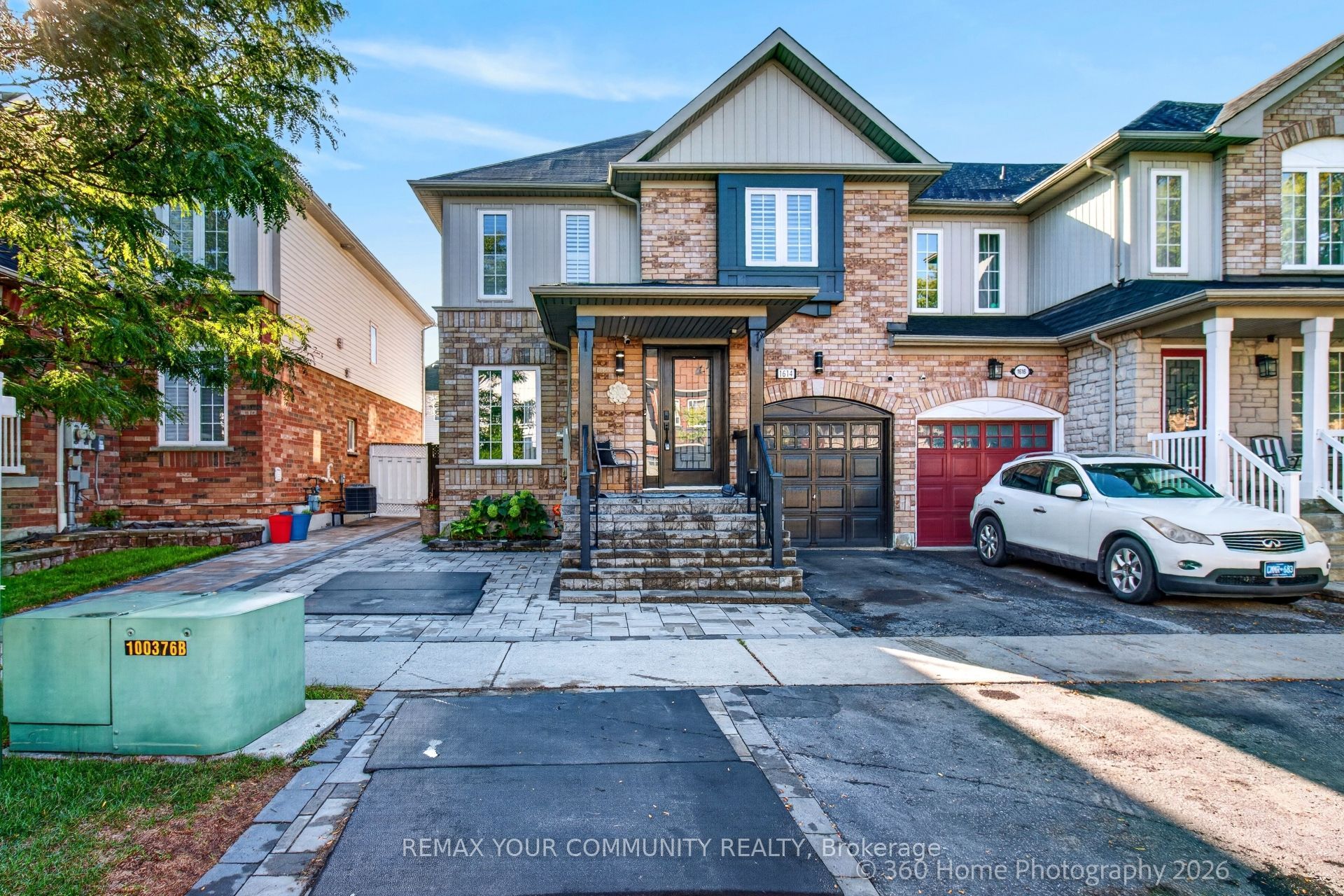 1614 Avonmore Square