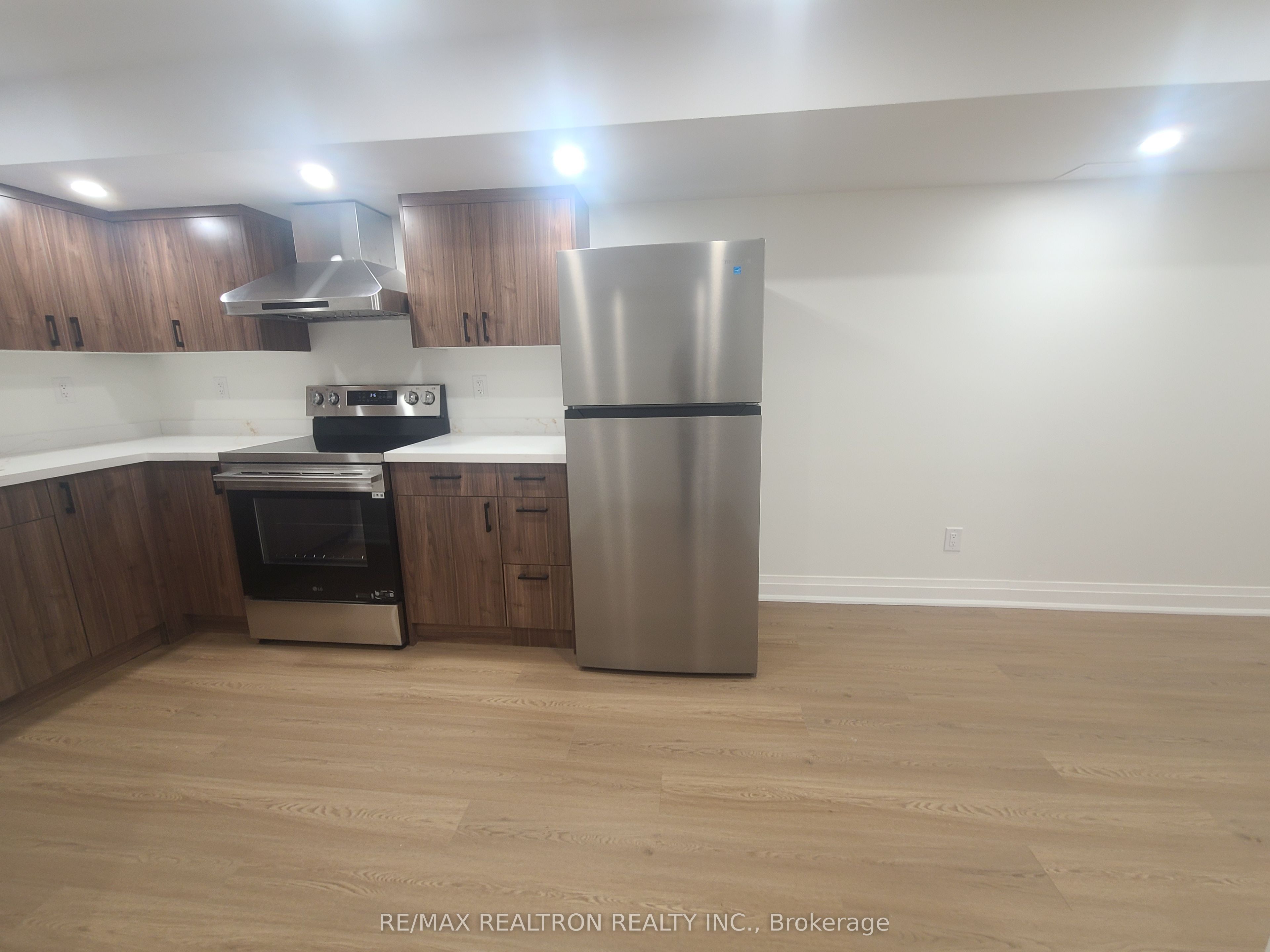 17 Mcginty Avenue Property Photo 7