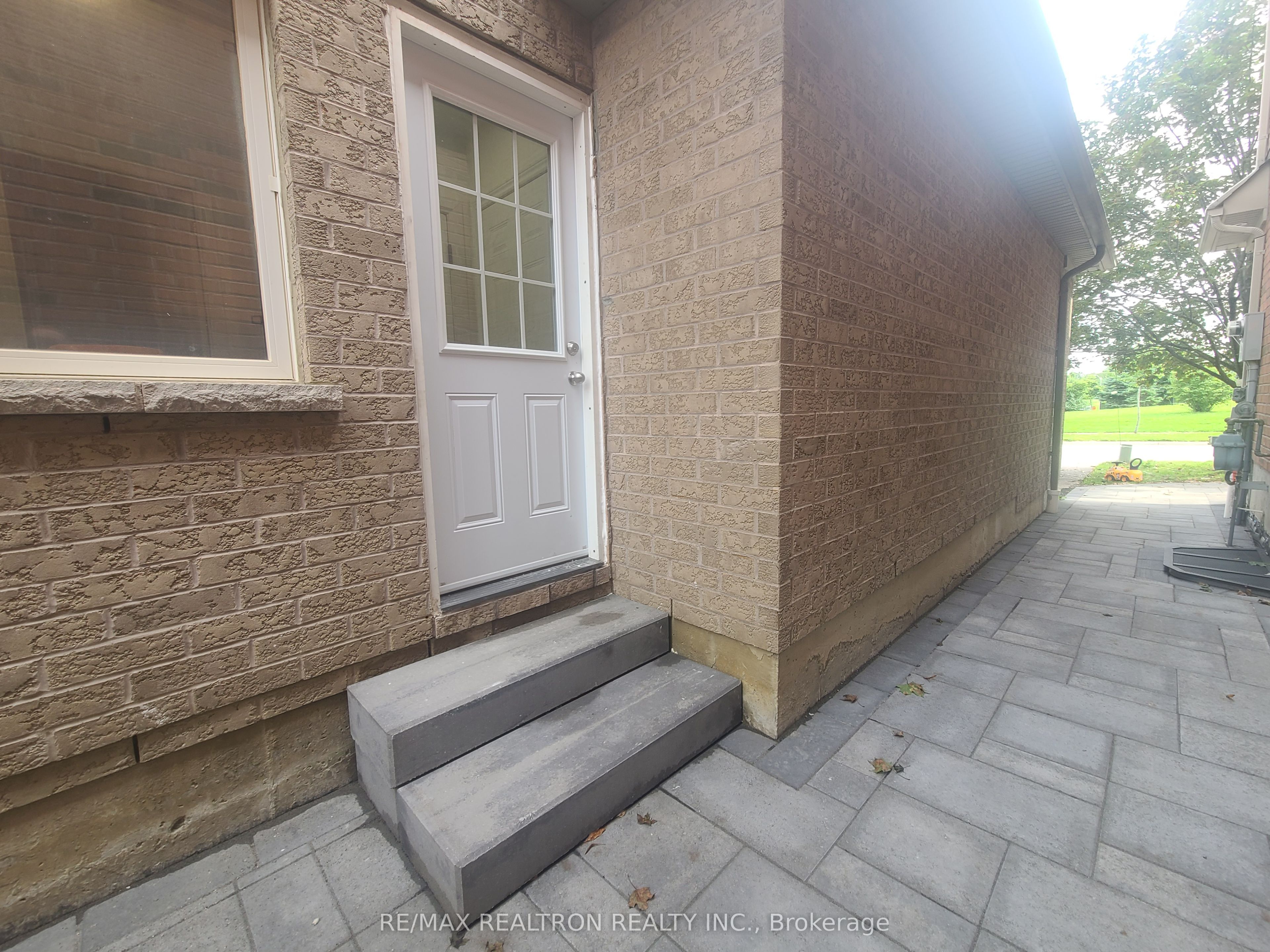 17 Mcginty Avenue Property Photo 21