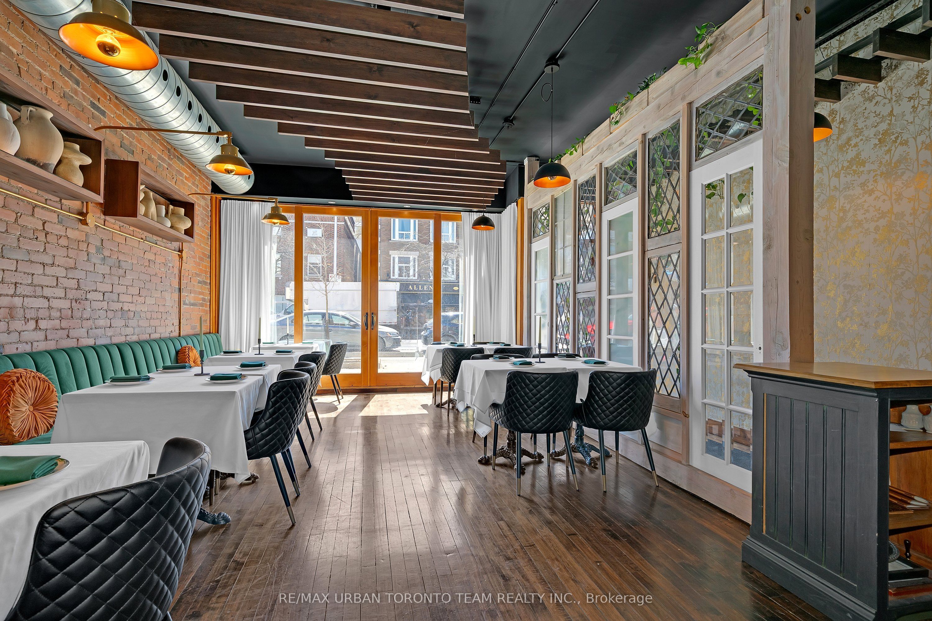 162 Danforth Avenue Property Photo 10