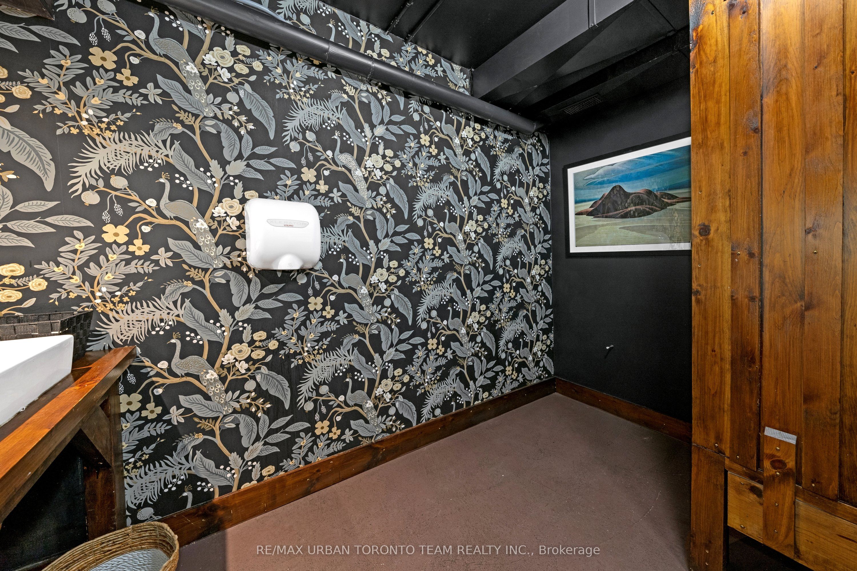 162 Danforth Avenue Property Photo 34