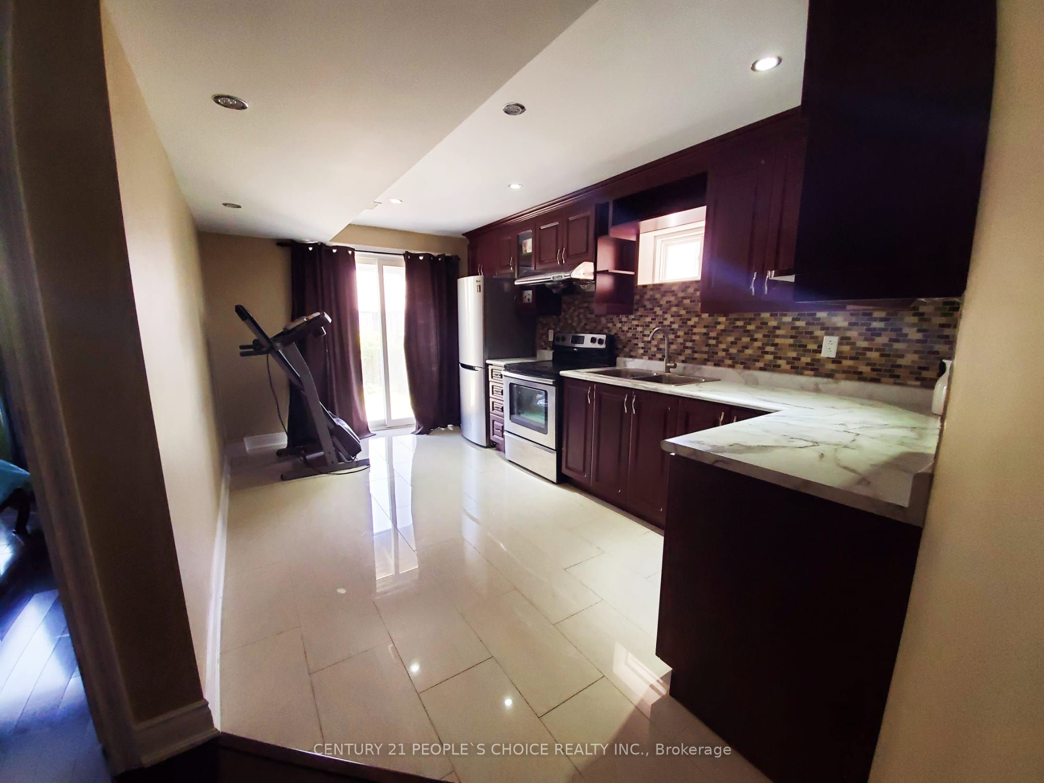 325 Porte Road S #basement Property Photo 6