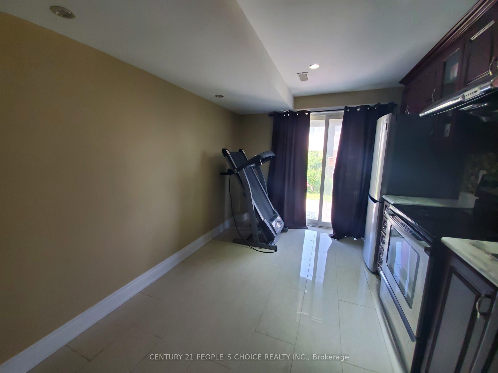 325 Porte Road S #basement Property Photo 7