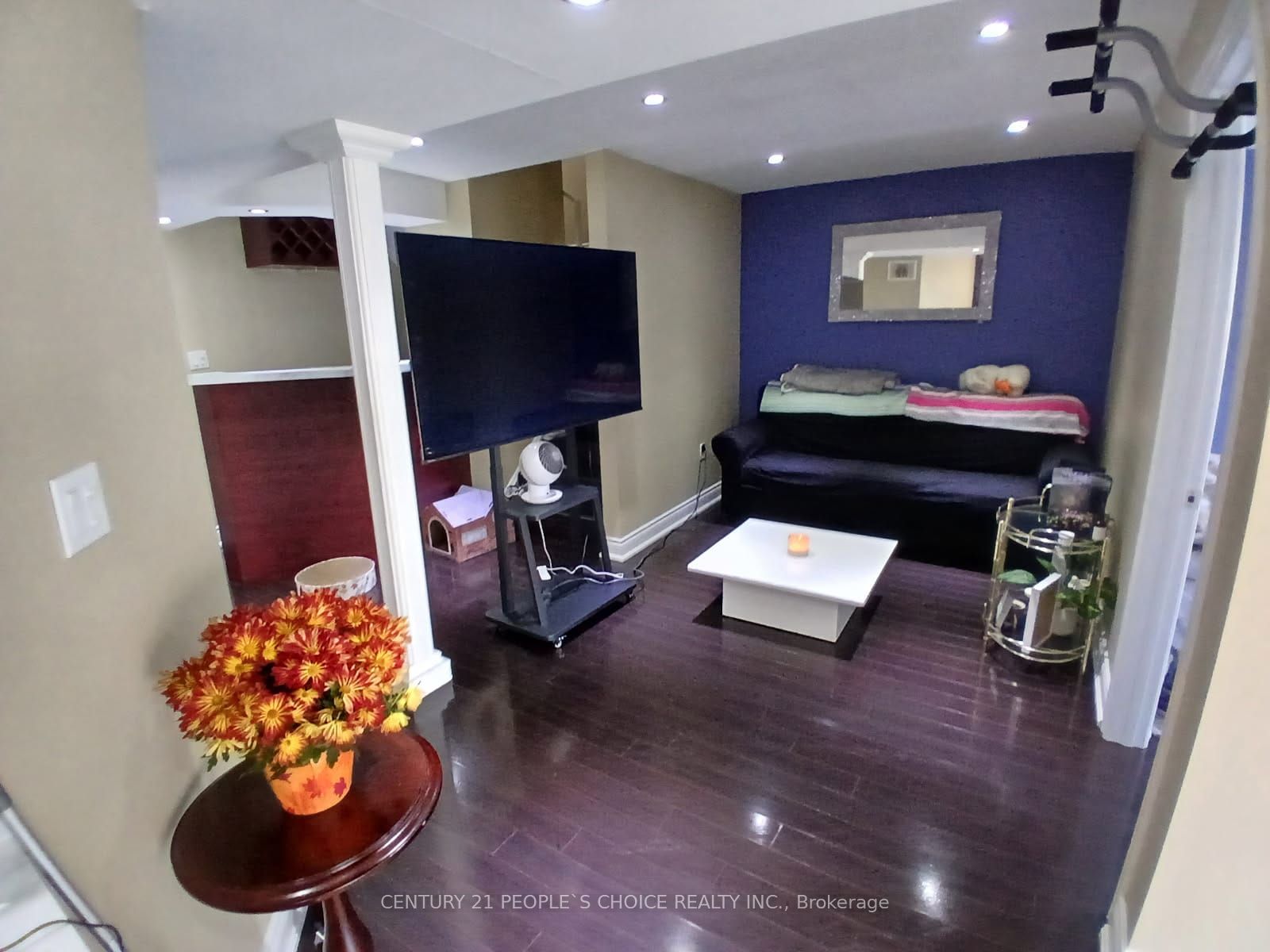 325 Porte Road S #basement Property Photo 9