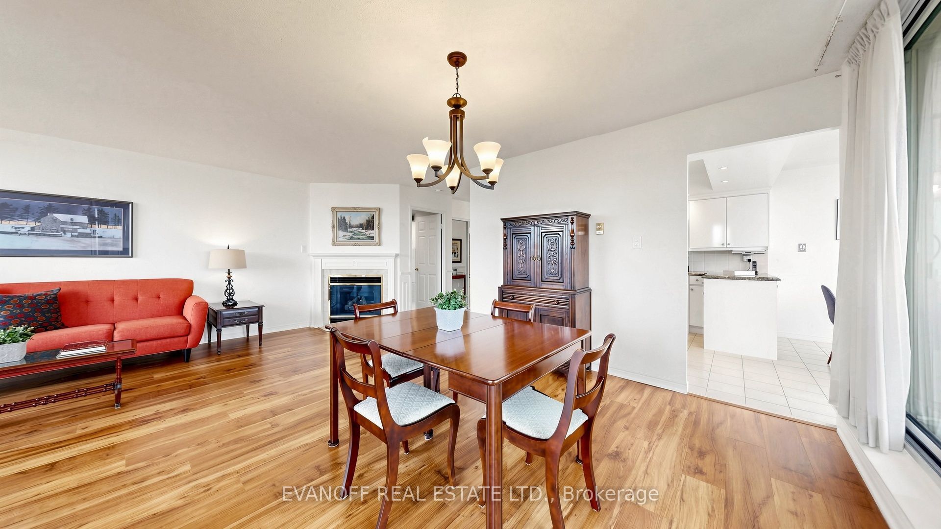 10 Guildwood Parkway 730 Property Photo 16