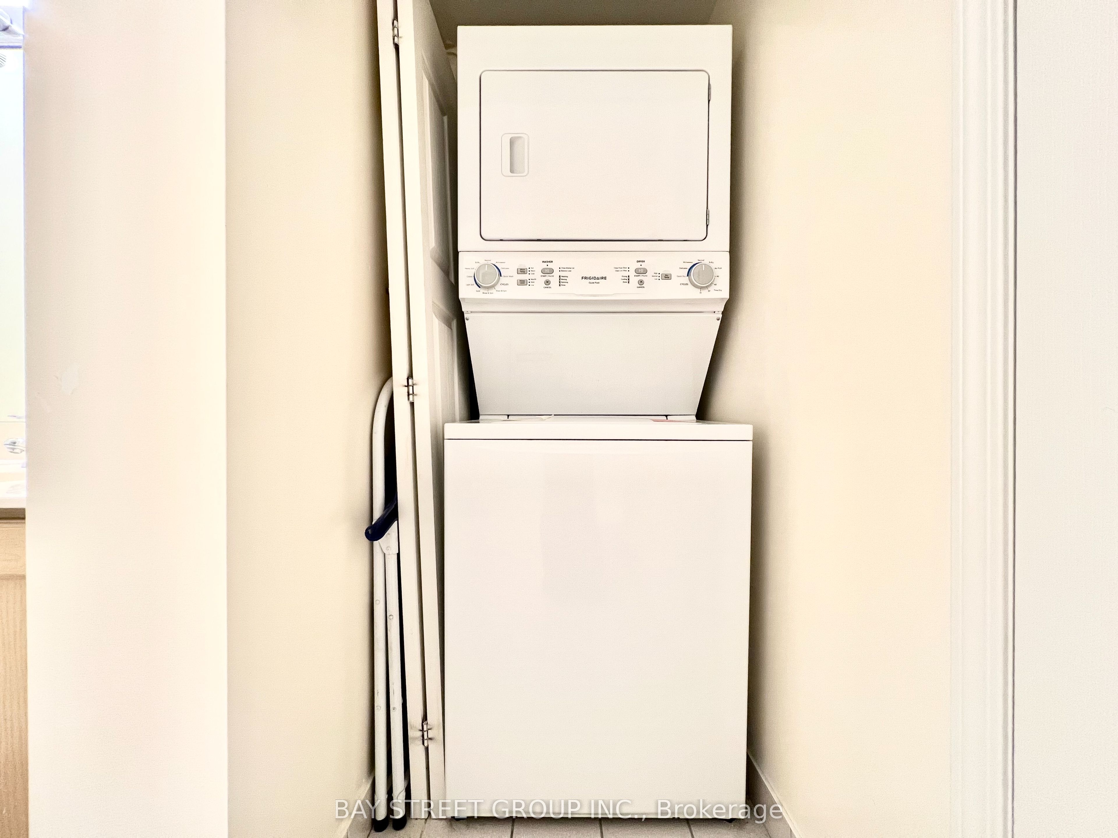 3088 Kennedy Road 1102 Property Photo 27