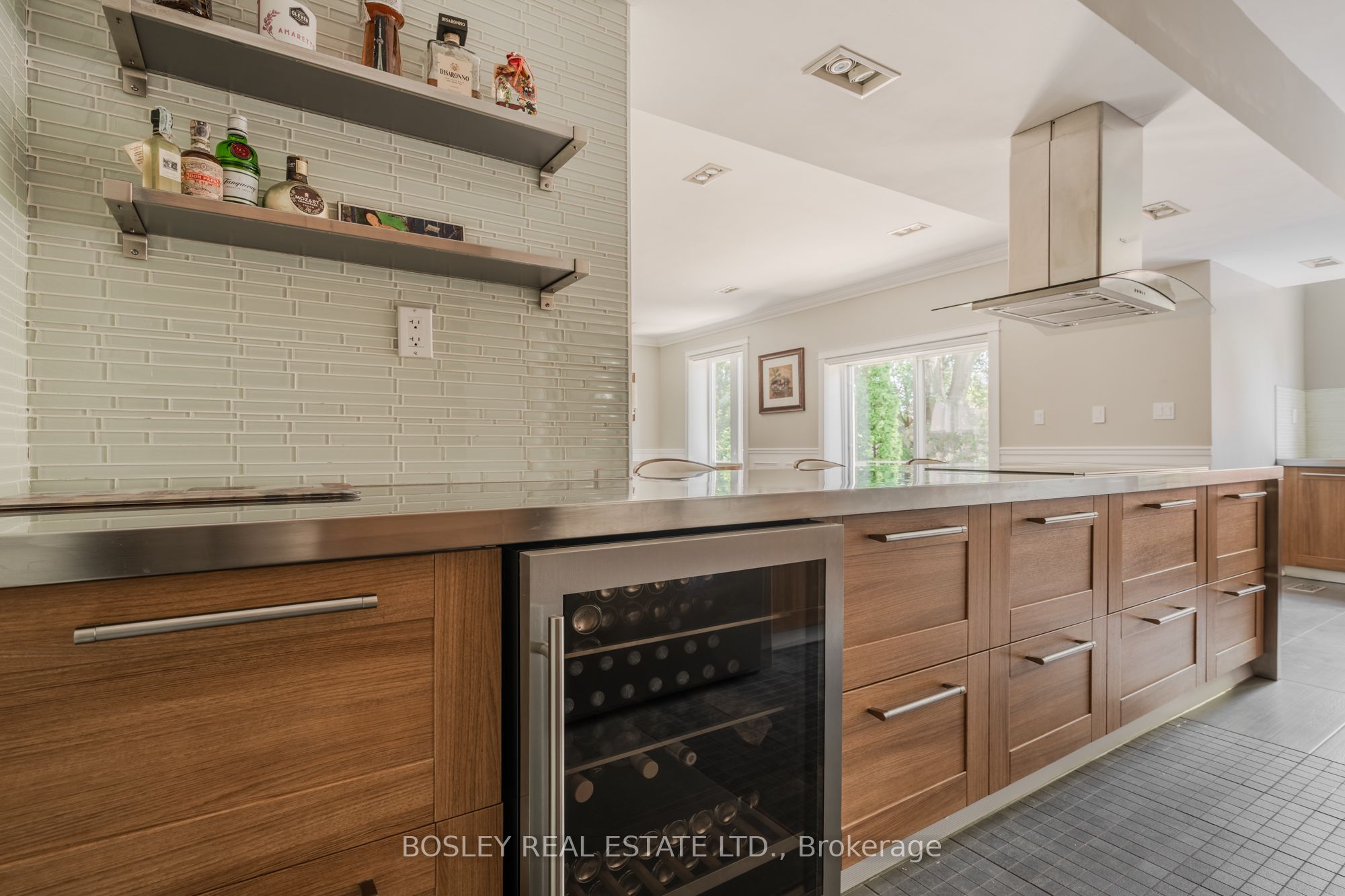1599 Woodbine Heights Boulevard Property Photo 19