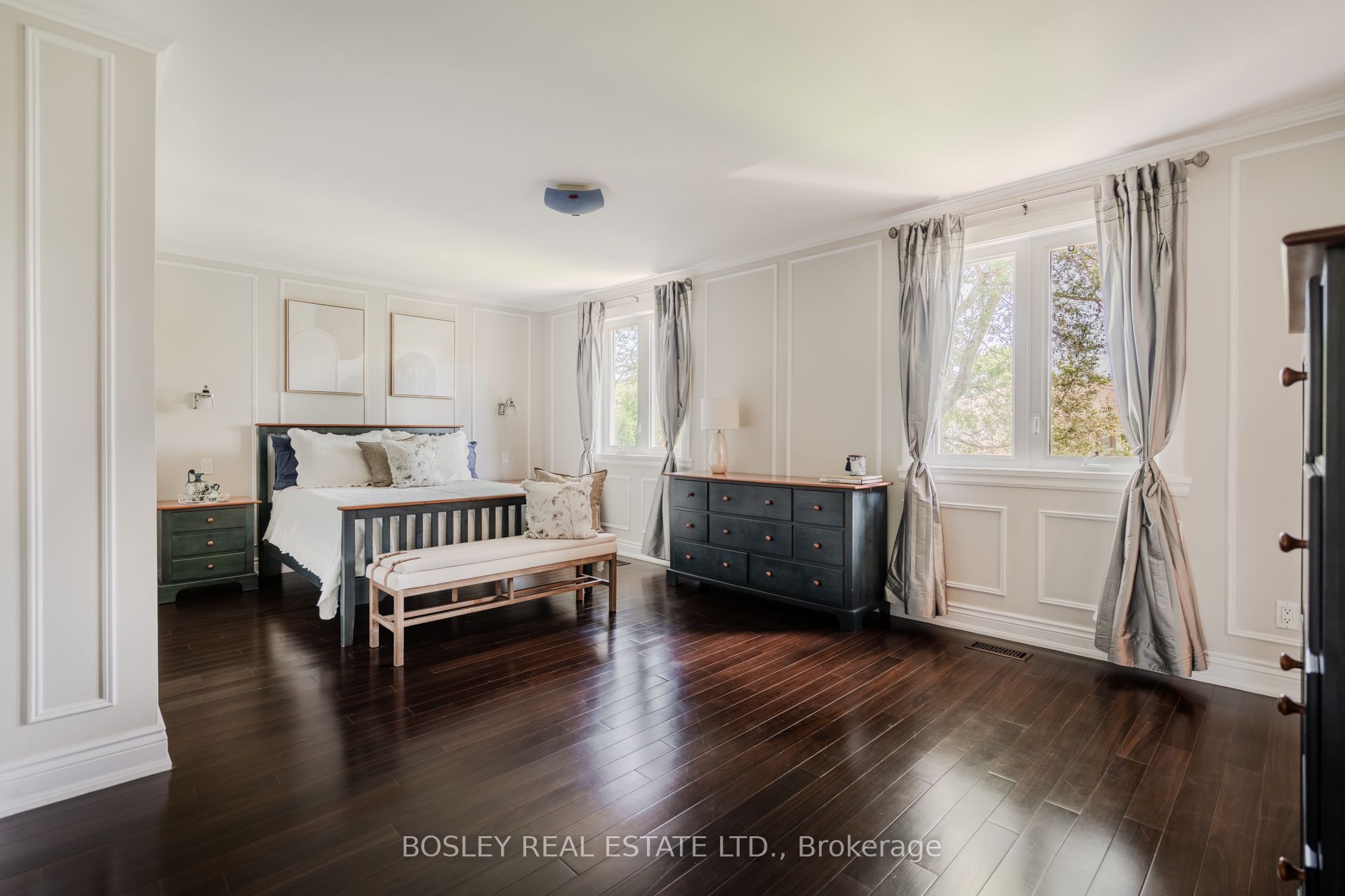 1599 Woodbine Heights Boulevard Property Photo 22