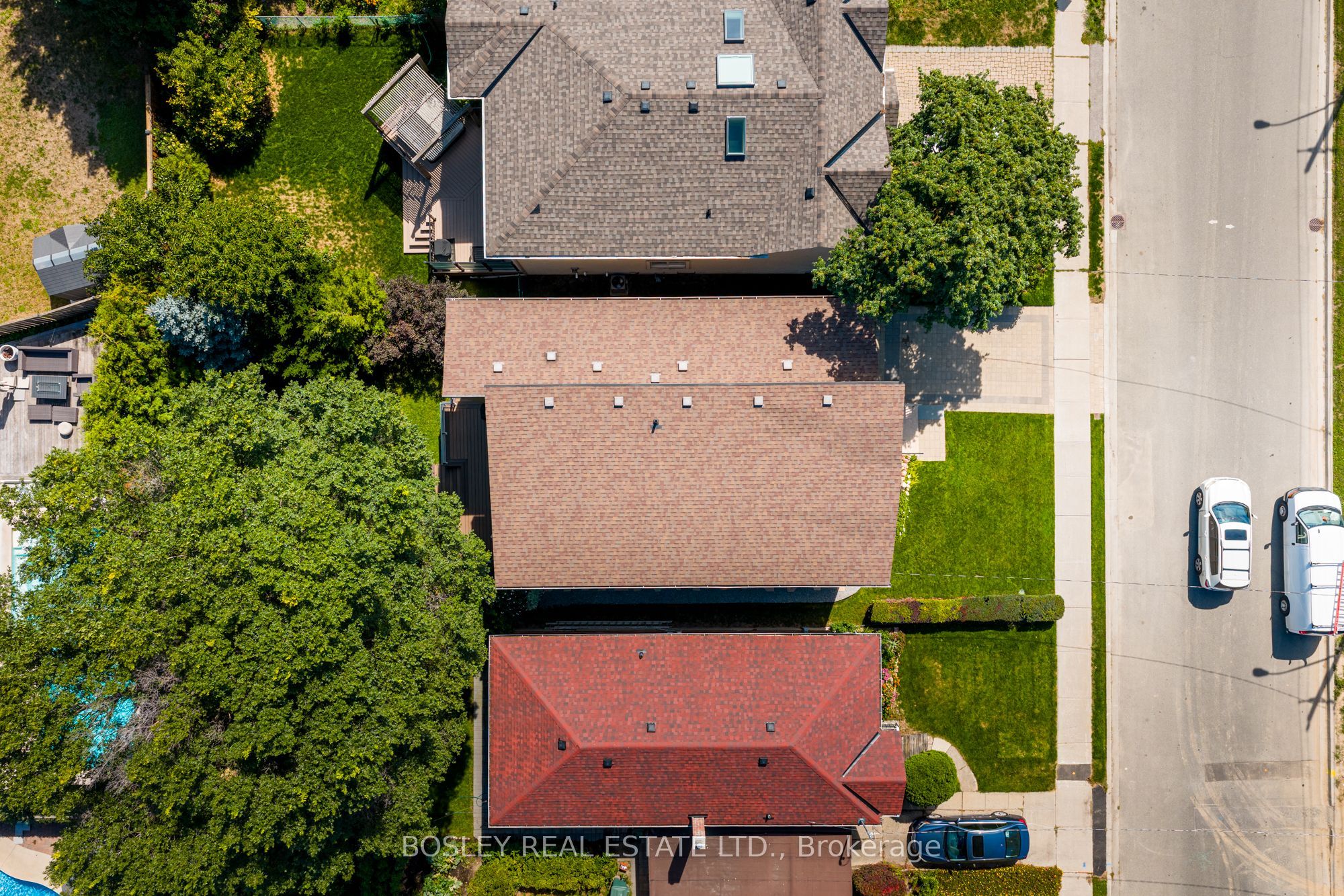 1599 Woodbine Heights Boulevard Property Photo 45
