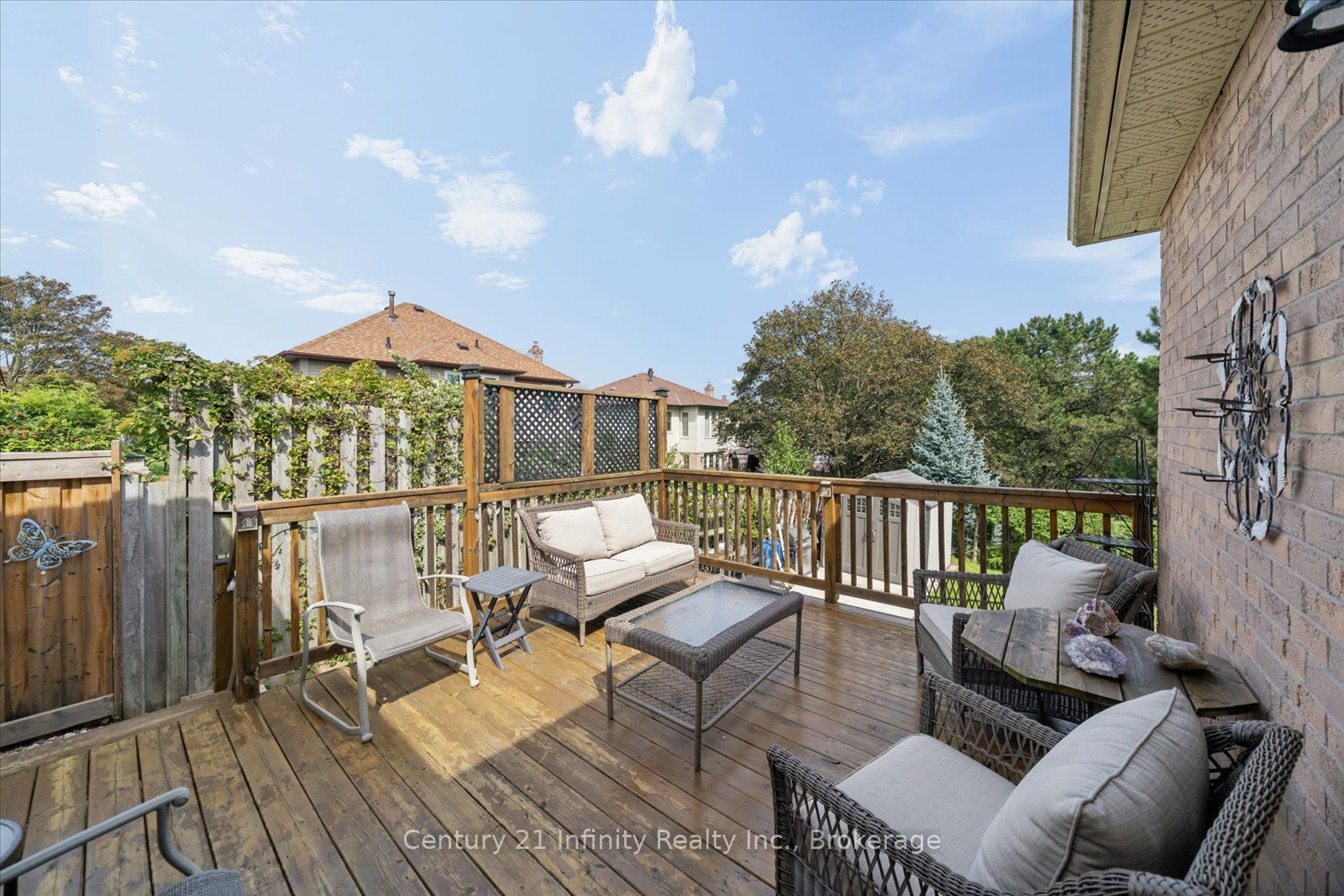 814 Lochness Crescent Property Photo 46