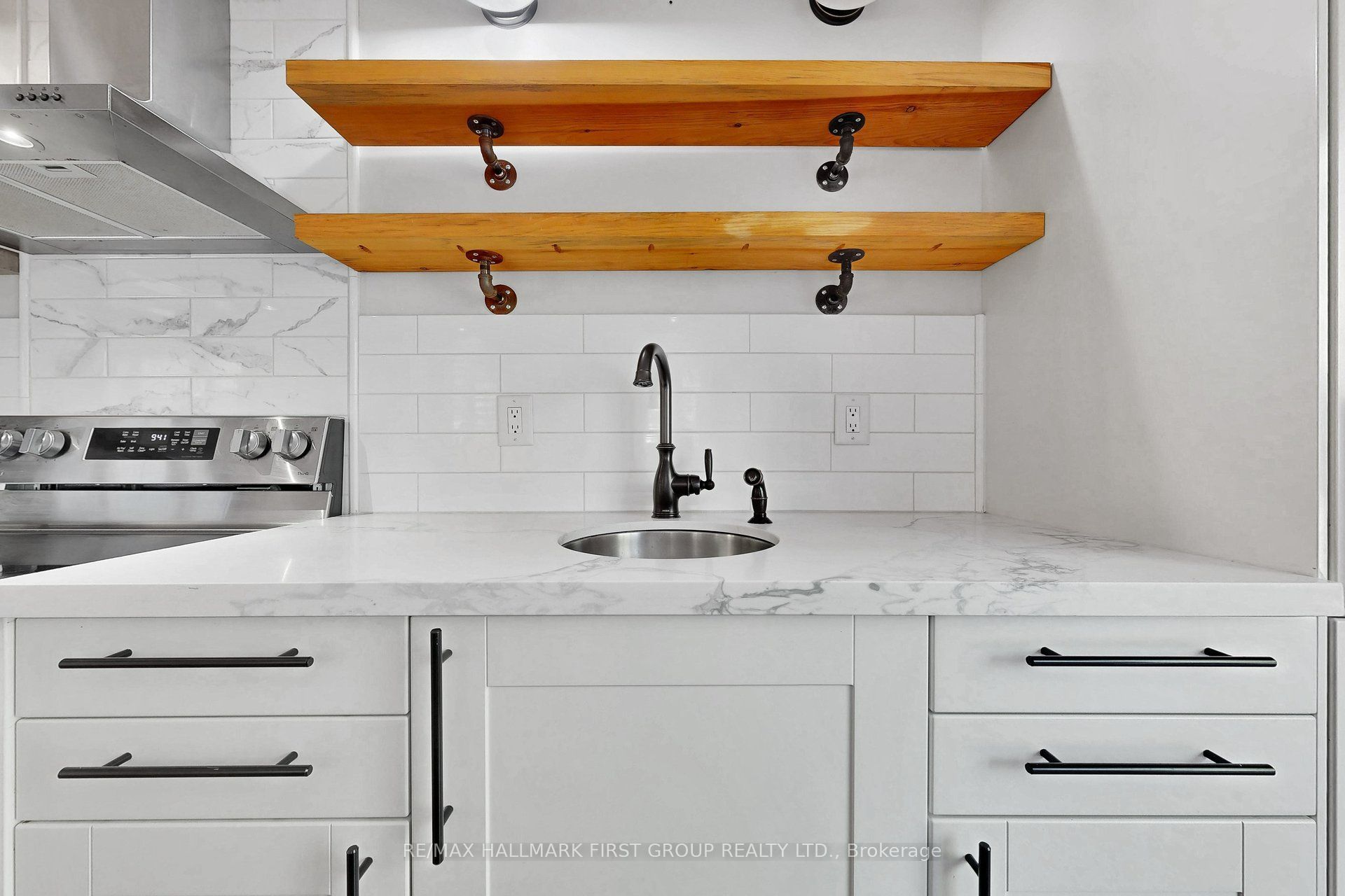 14 Martinet Street Property Photo 15