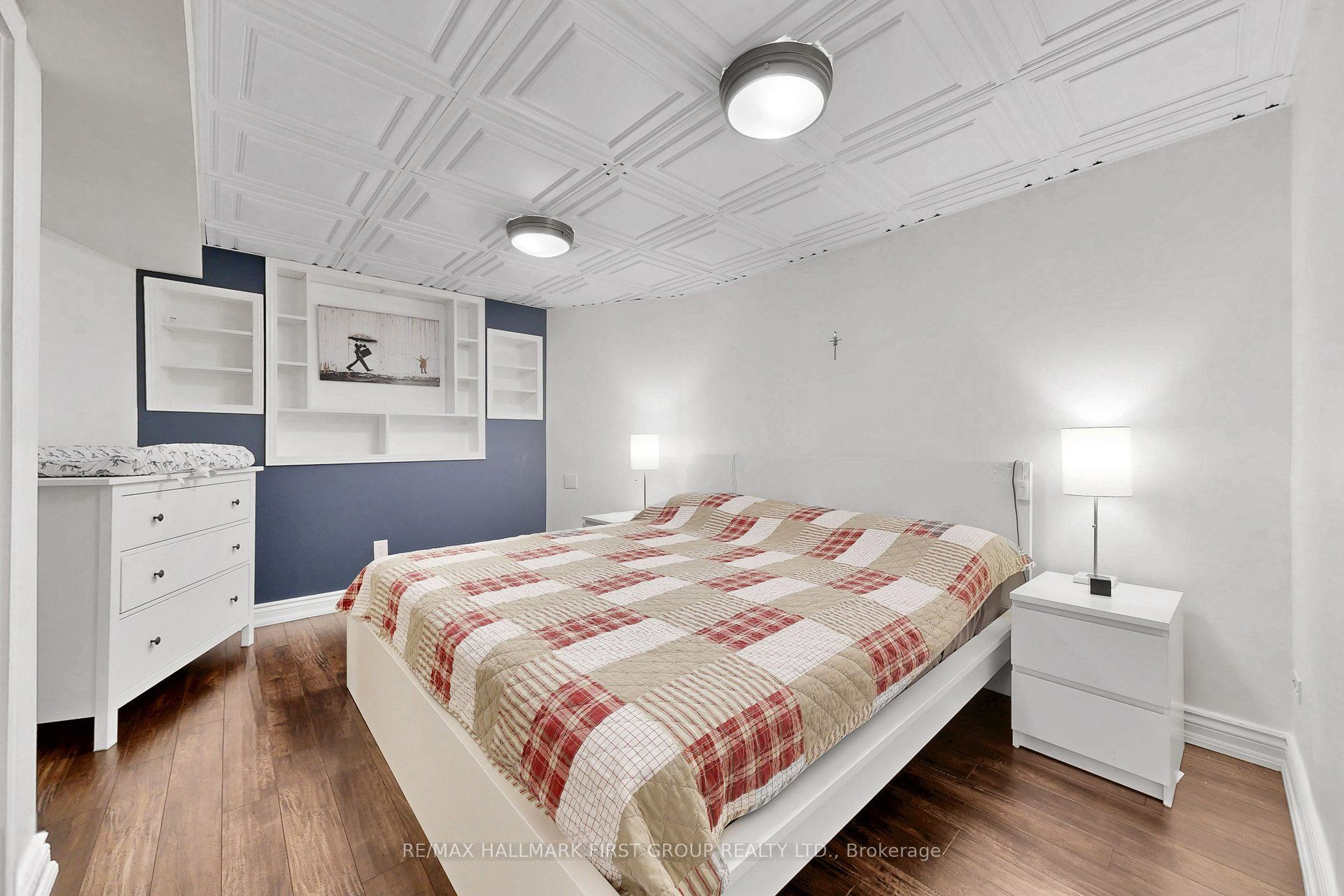 14 Martinet Street Property Photo 29