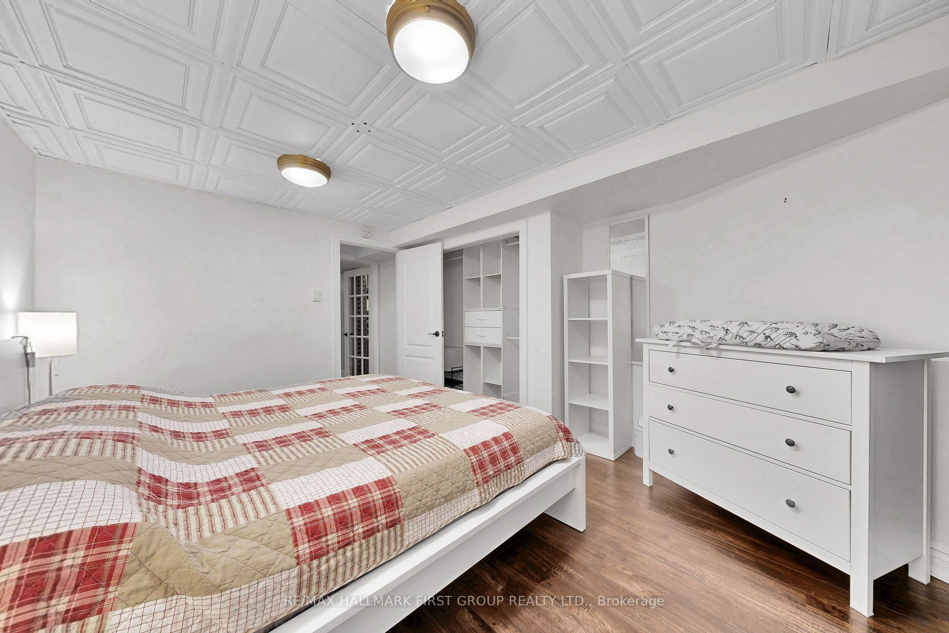 14 Martinet Street Property Photo 30