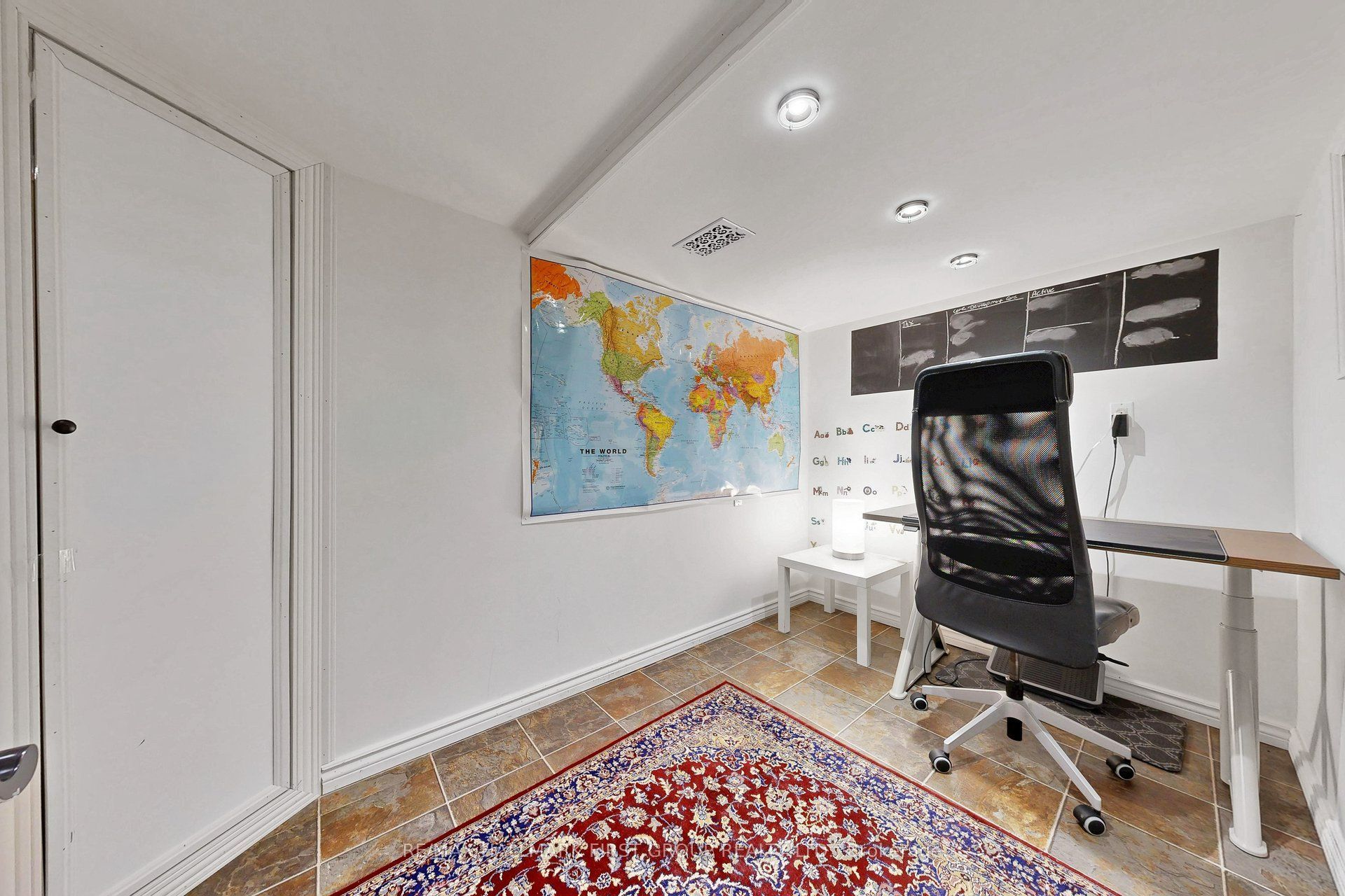 14 Martinet Street Property Photo 33