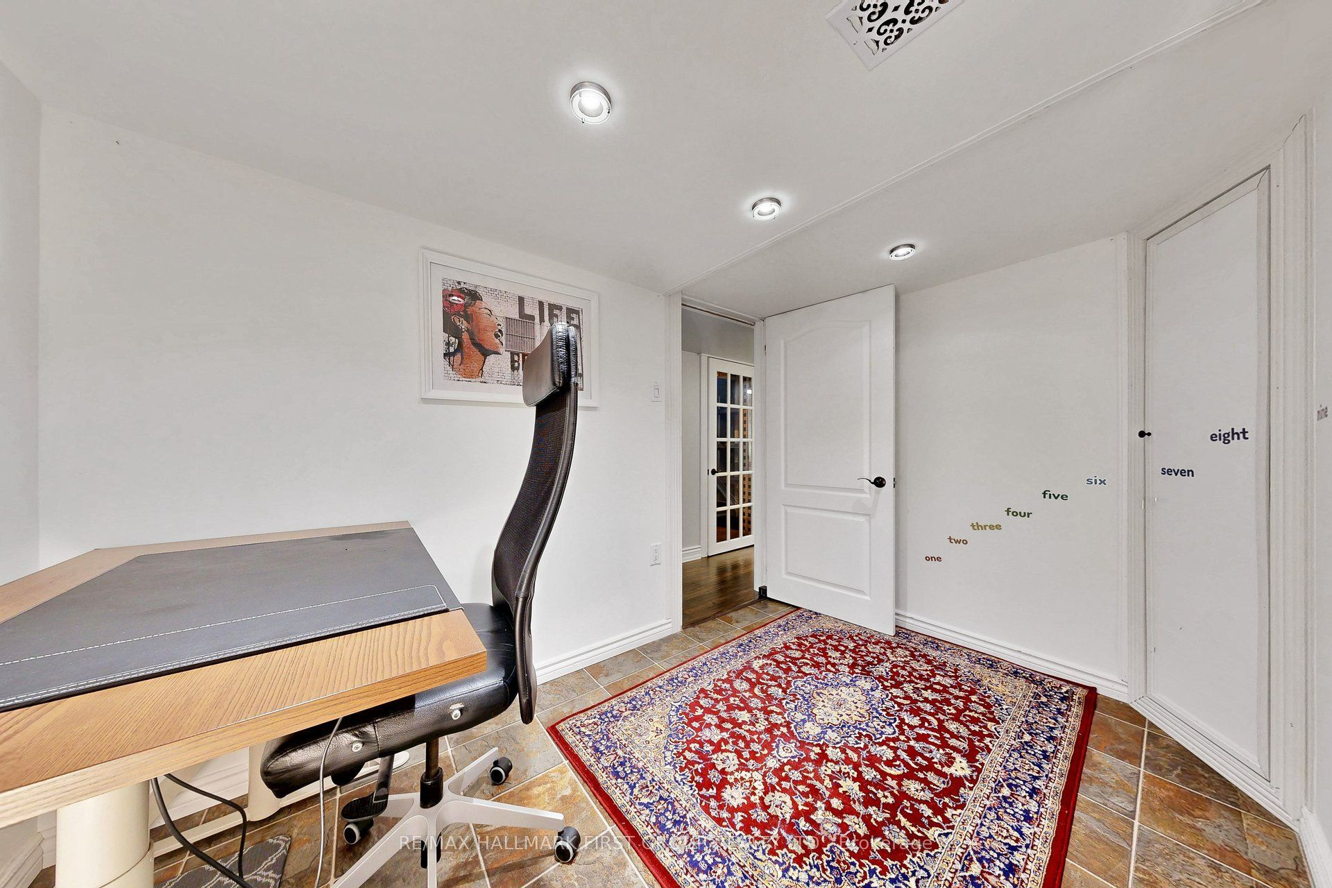 14 Martinet Street Property Photo 34