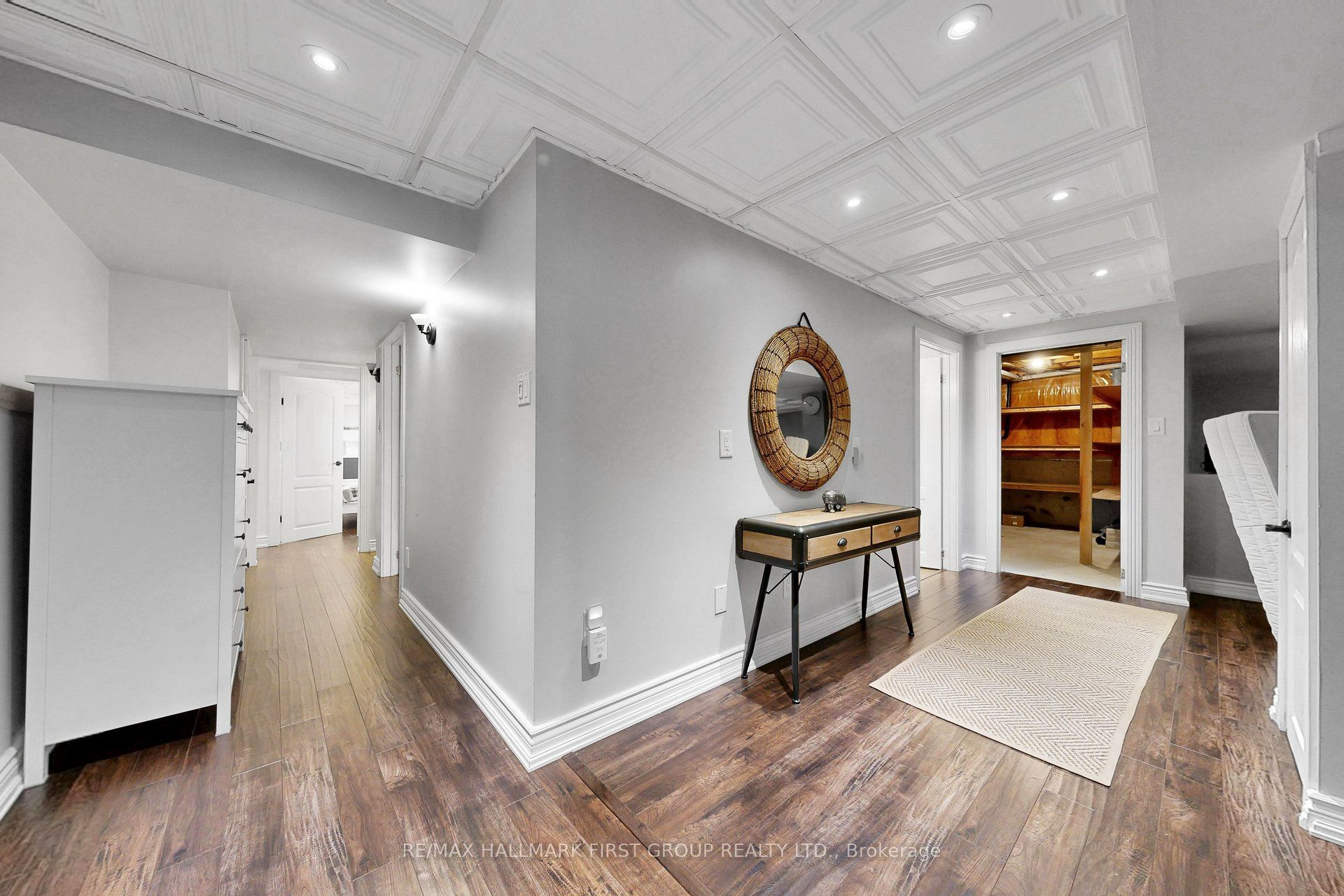 14 Martinet Street Property Photo 35