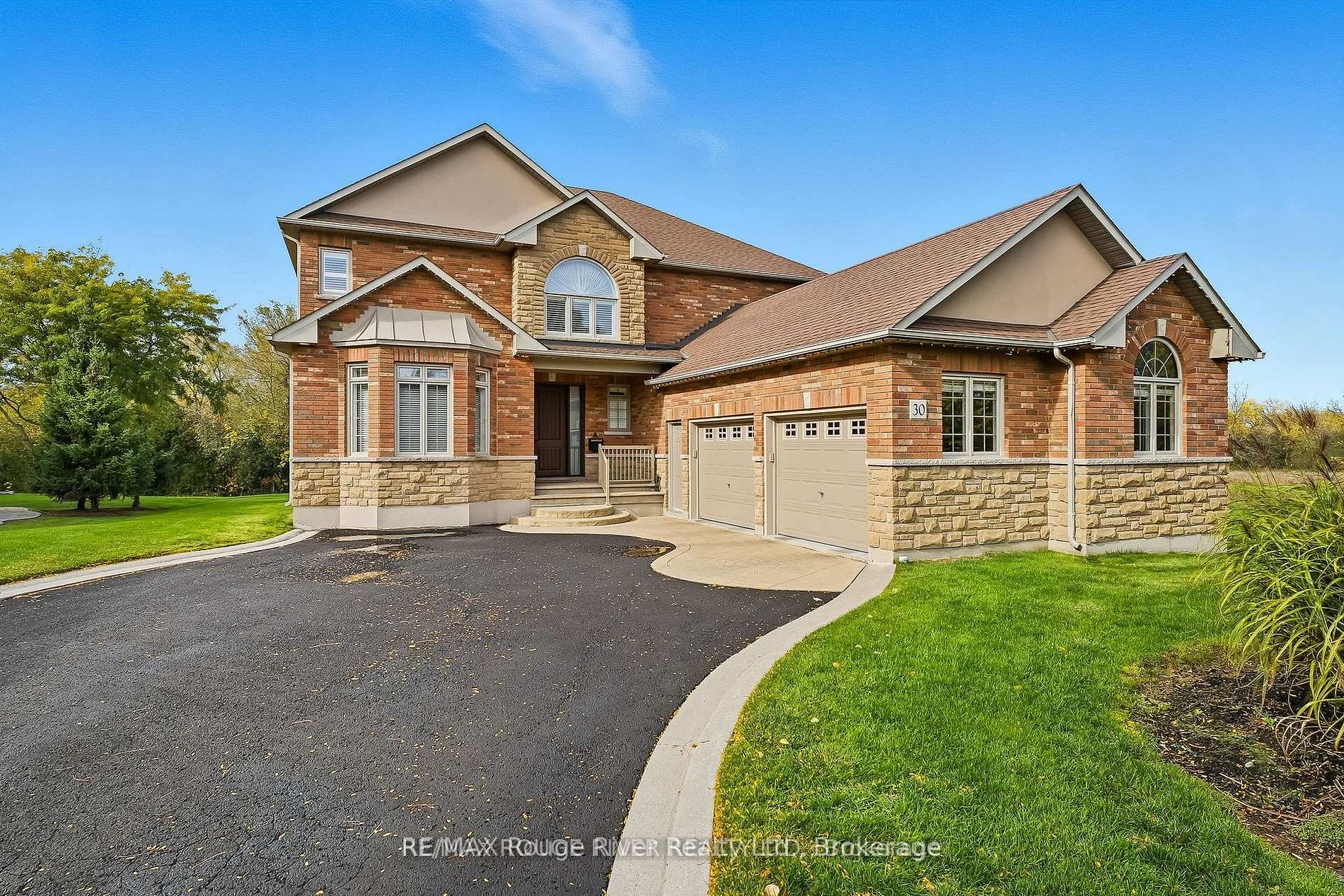 30 Hanover Court Property Photo 1