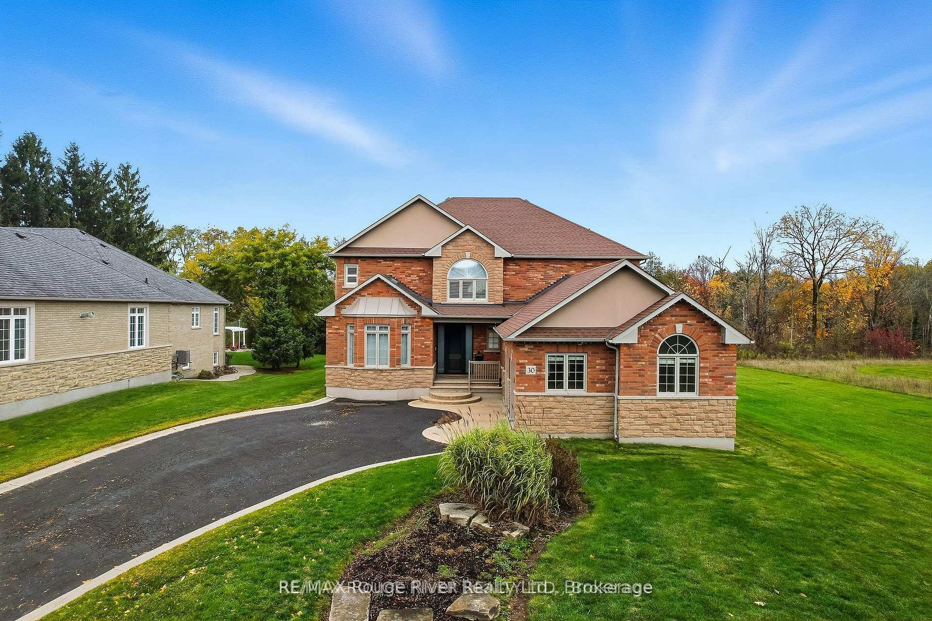 30 Hanover Court Property Photo 4