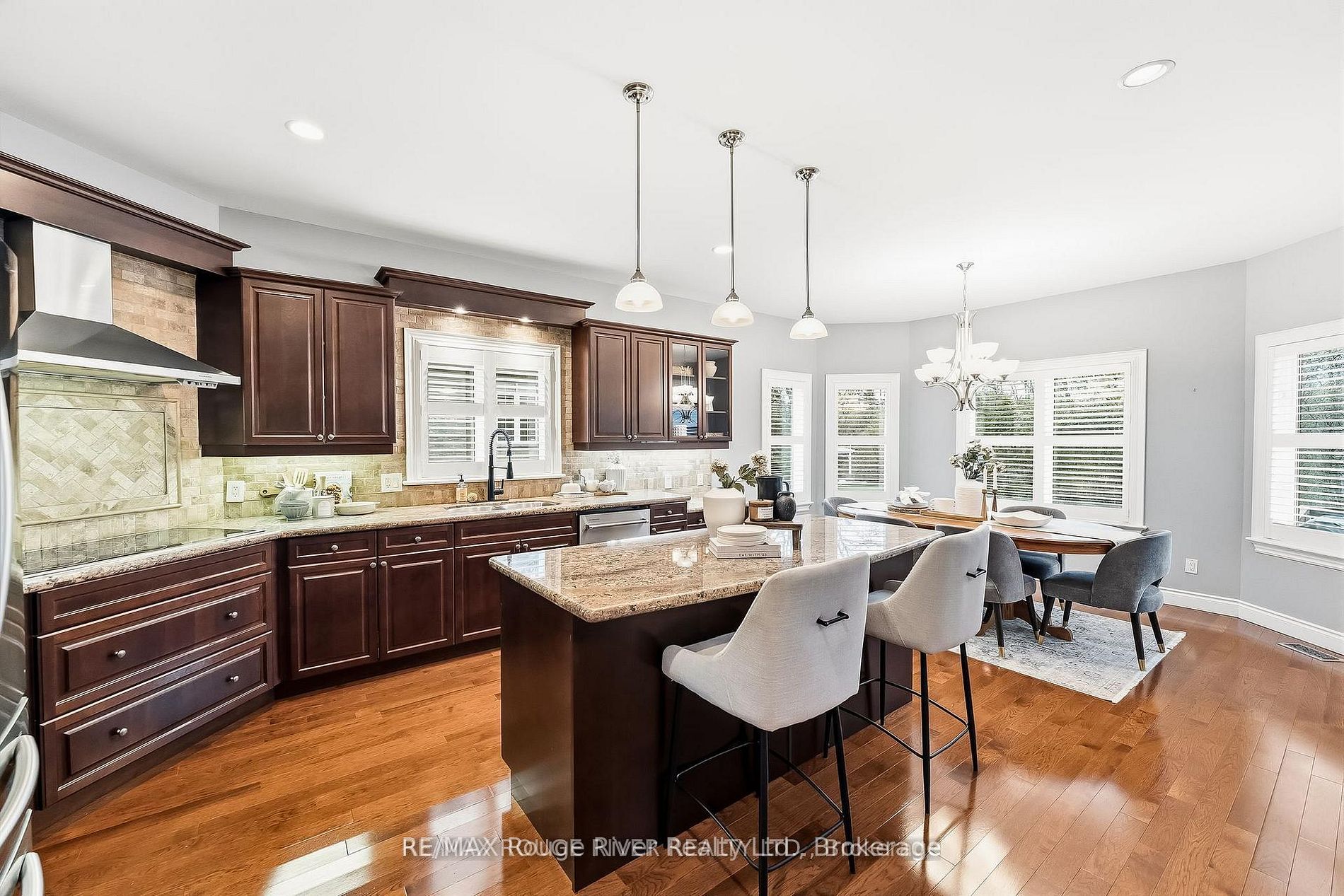 30 Hanover Court Property Photo 16