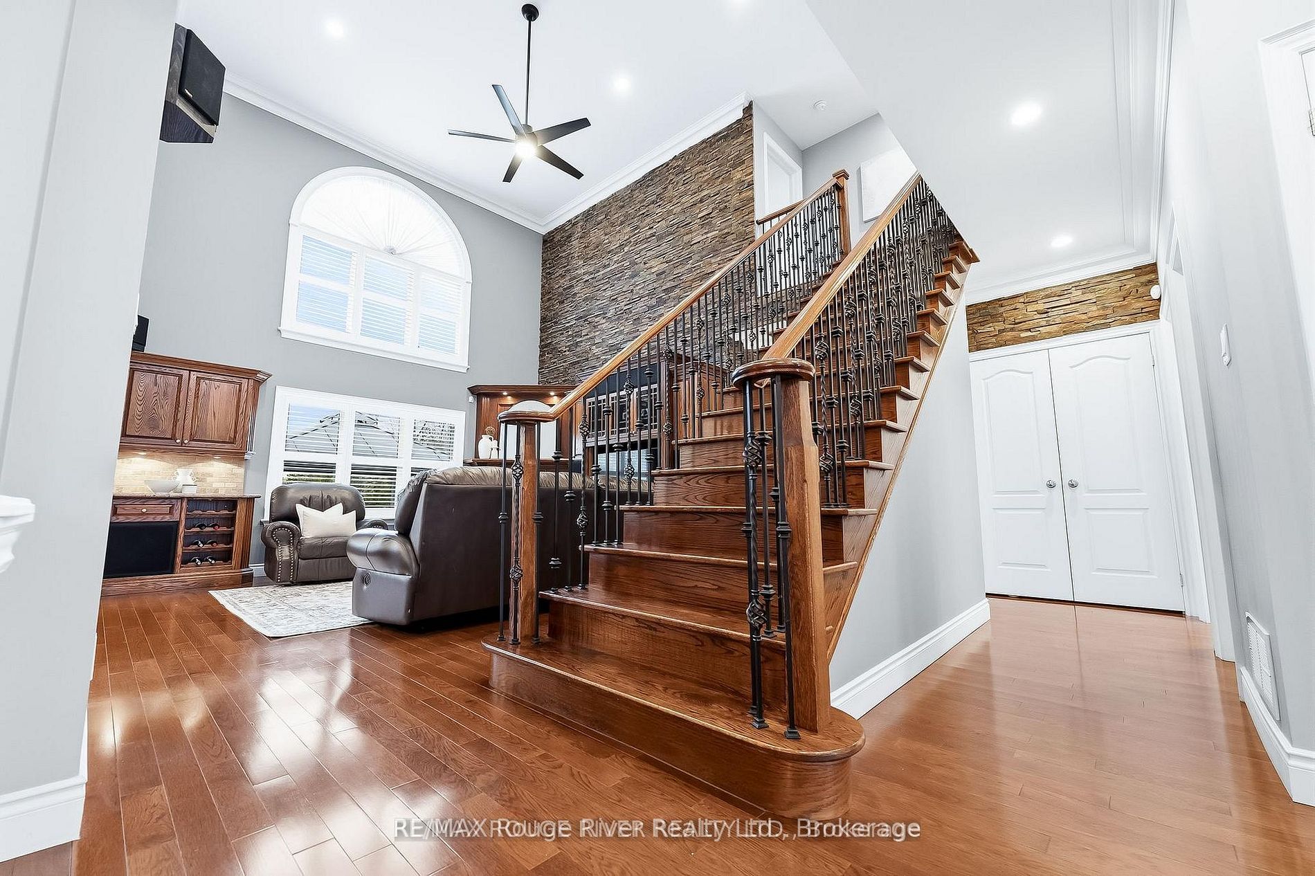 30 Hanover Court Property Photo 24