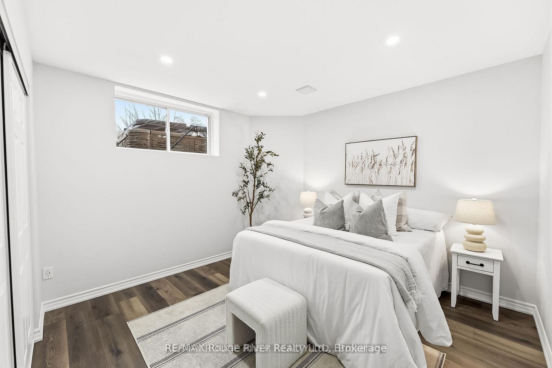 30 Hanover Court Property Photo 40