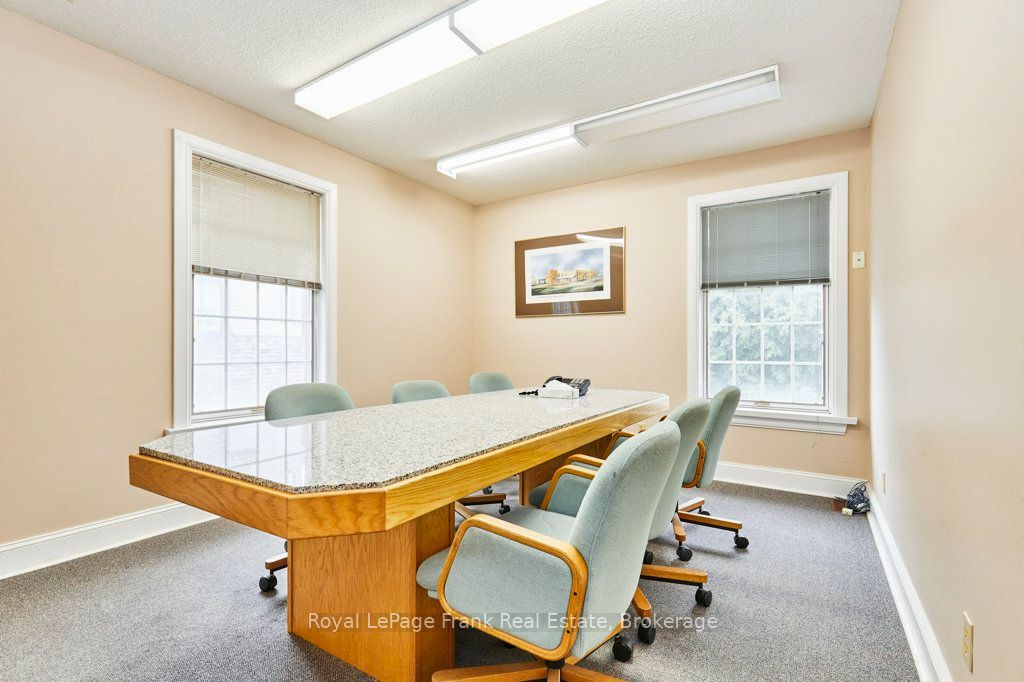 215 Simcoe Street N Property Photo 24